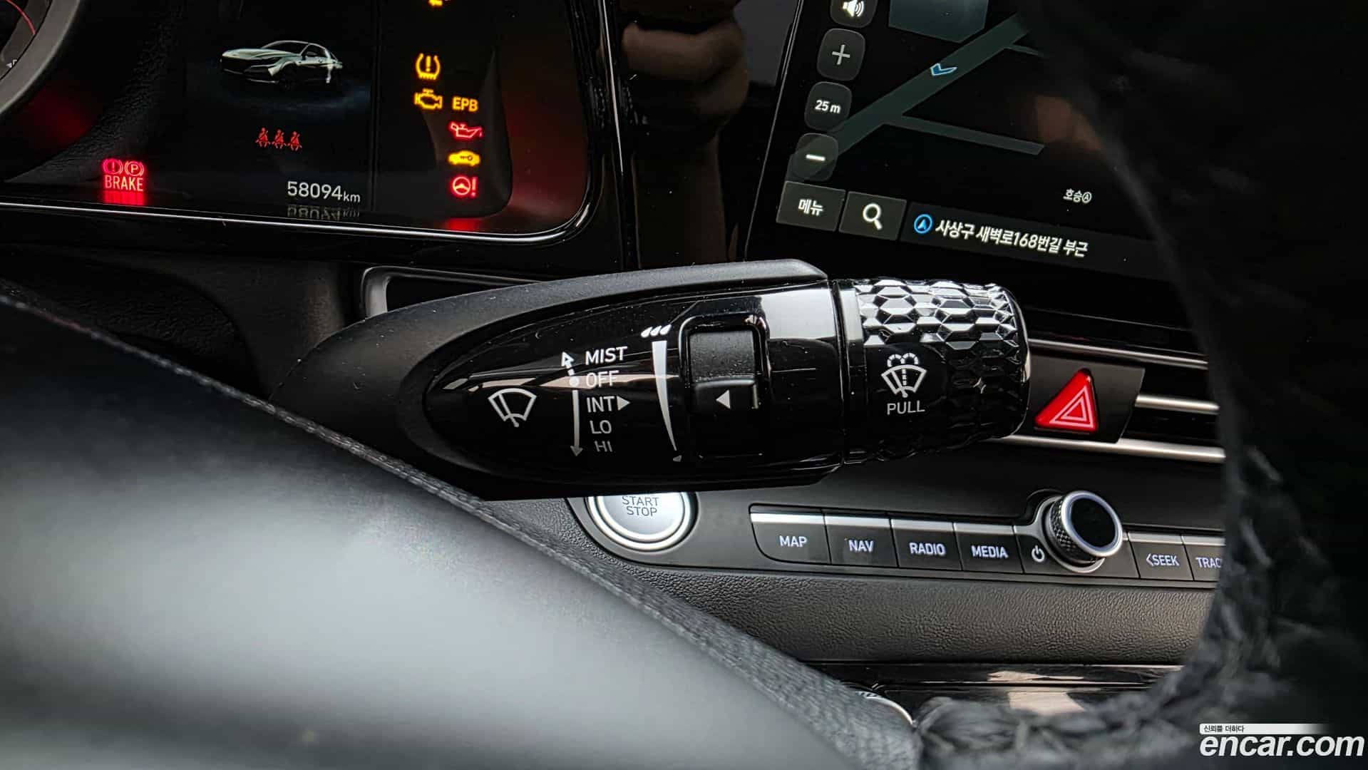 AVANTE Hyundai 2022.11-OPTION-042