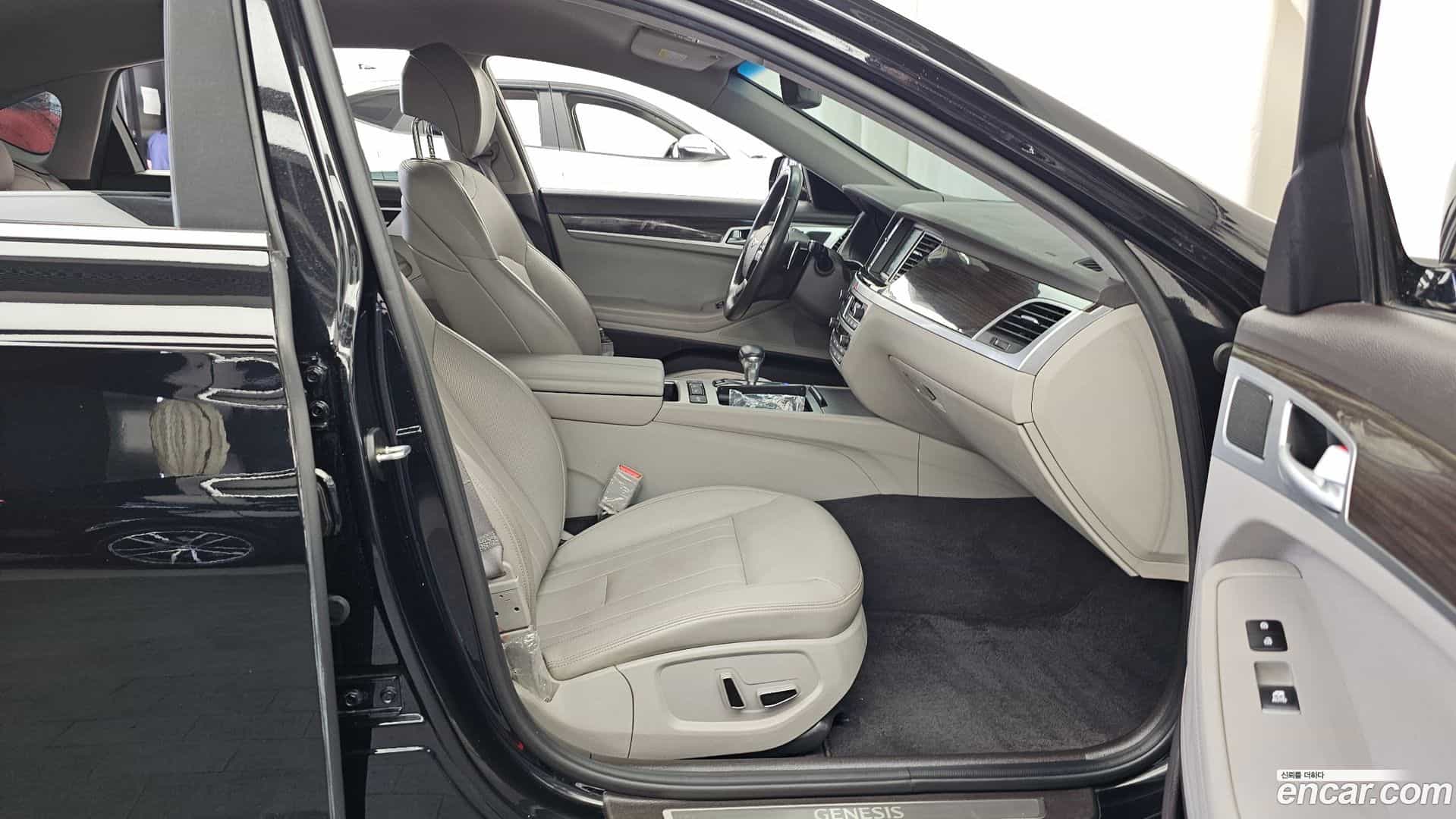 G80 Genesis 2016.6-OPTION-015