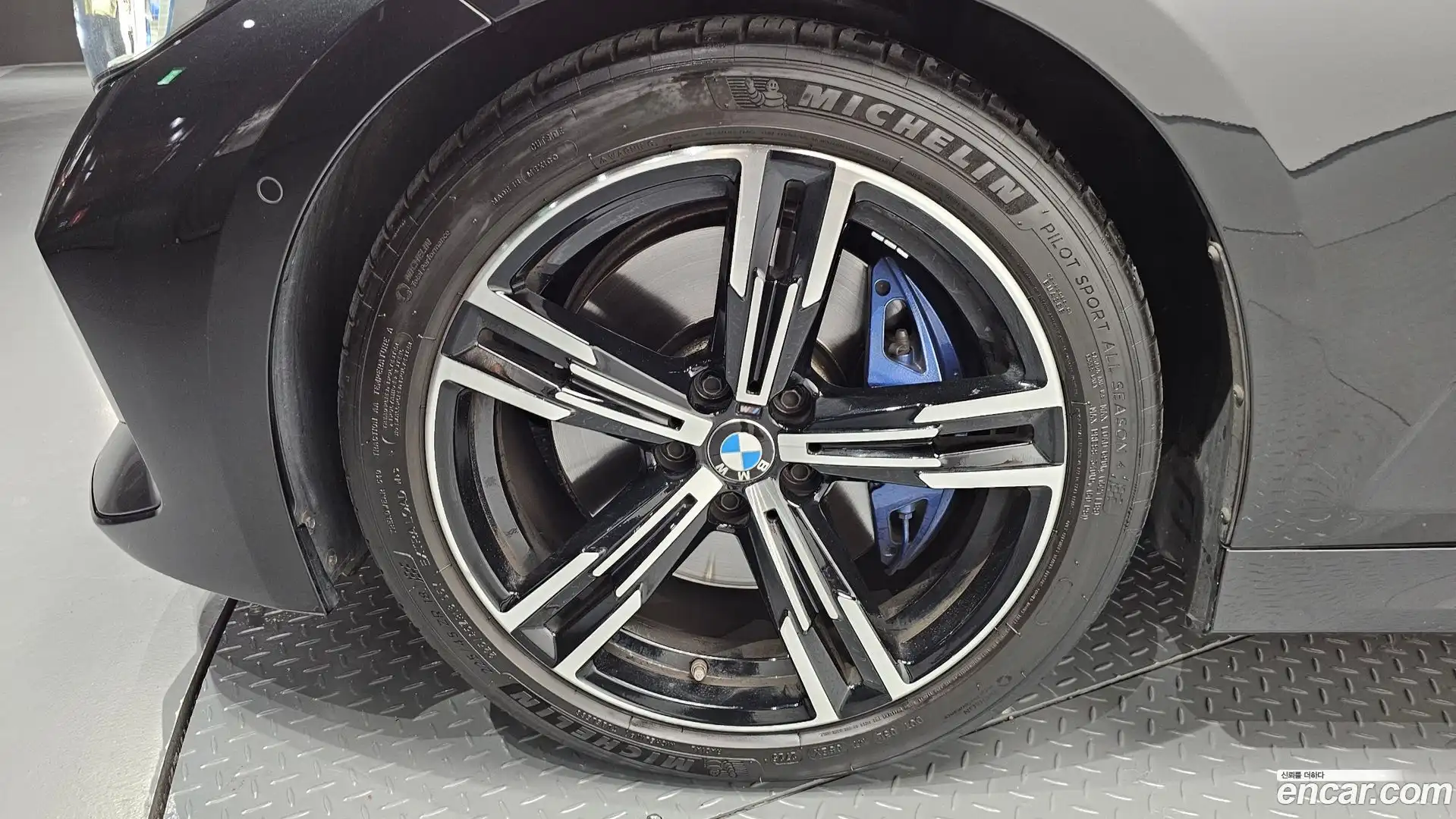 3-Series BMW 2023.7-OUTER-005