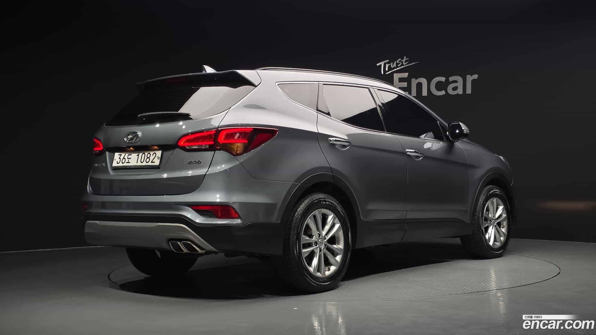Santafe Hyundai 2017.10-OUTER-002
