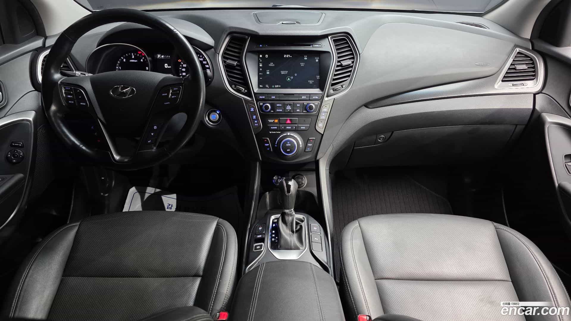 Santafe Hyundai 2017.10-INNER-007