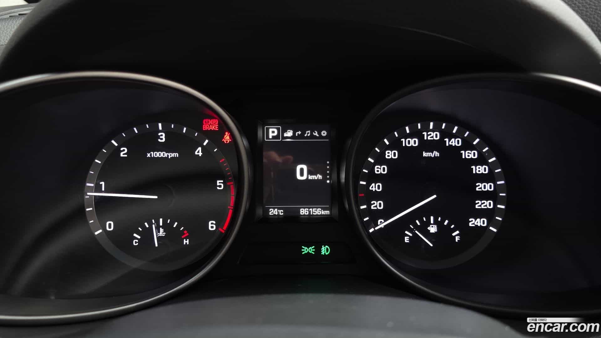 Santafe Hyundai 2017.10-INNER-008