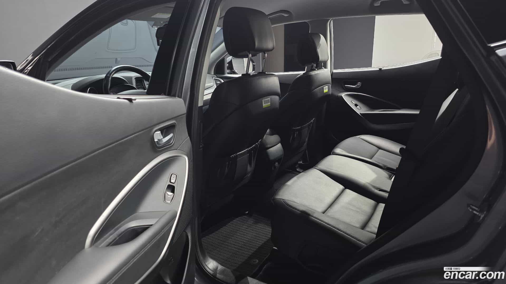 Santafe Hyundai 2017.10-INNER-036