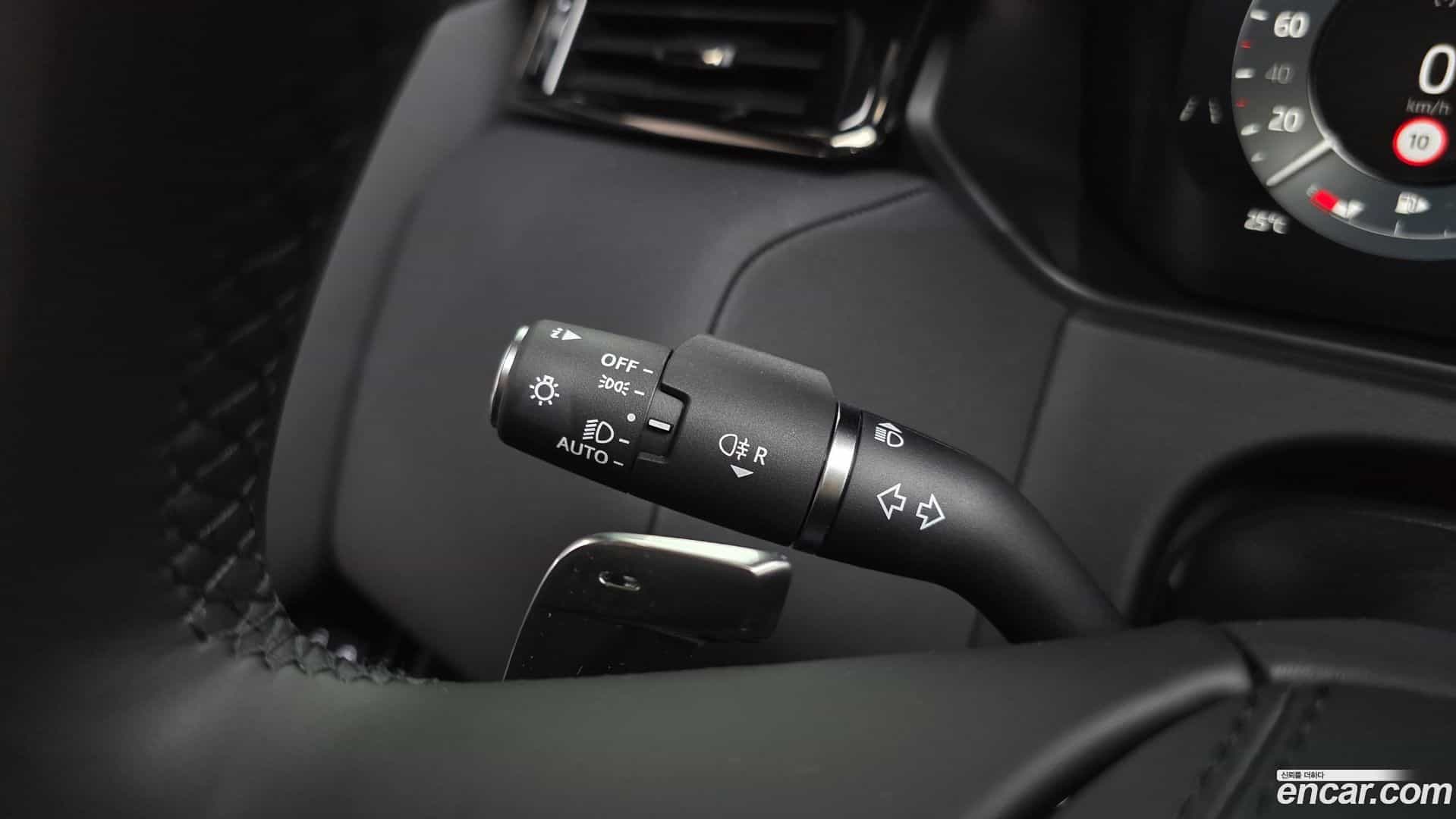 Range Rover Velar Land Rover 2026.2-OPTION-023