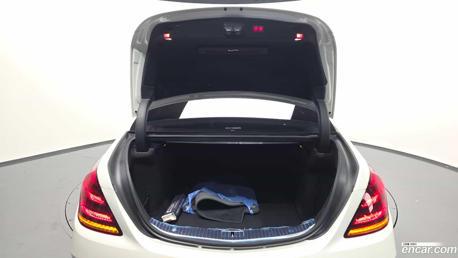 S-Class Mercedes-Benz 2020.10-OPTION-049