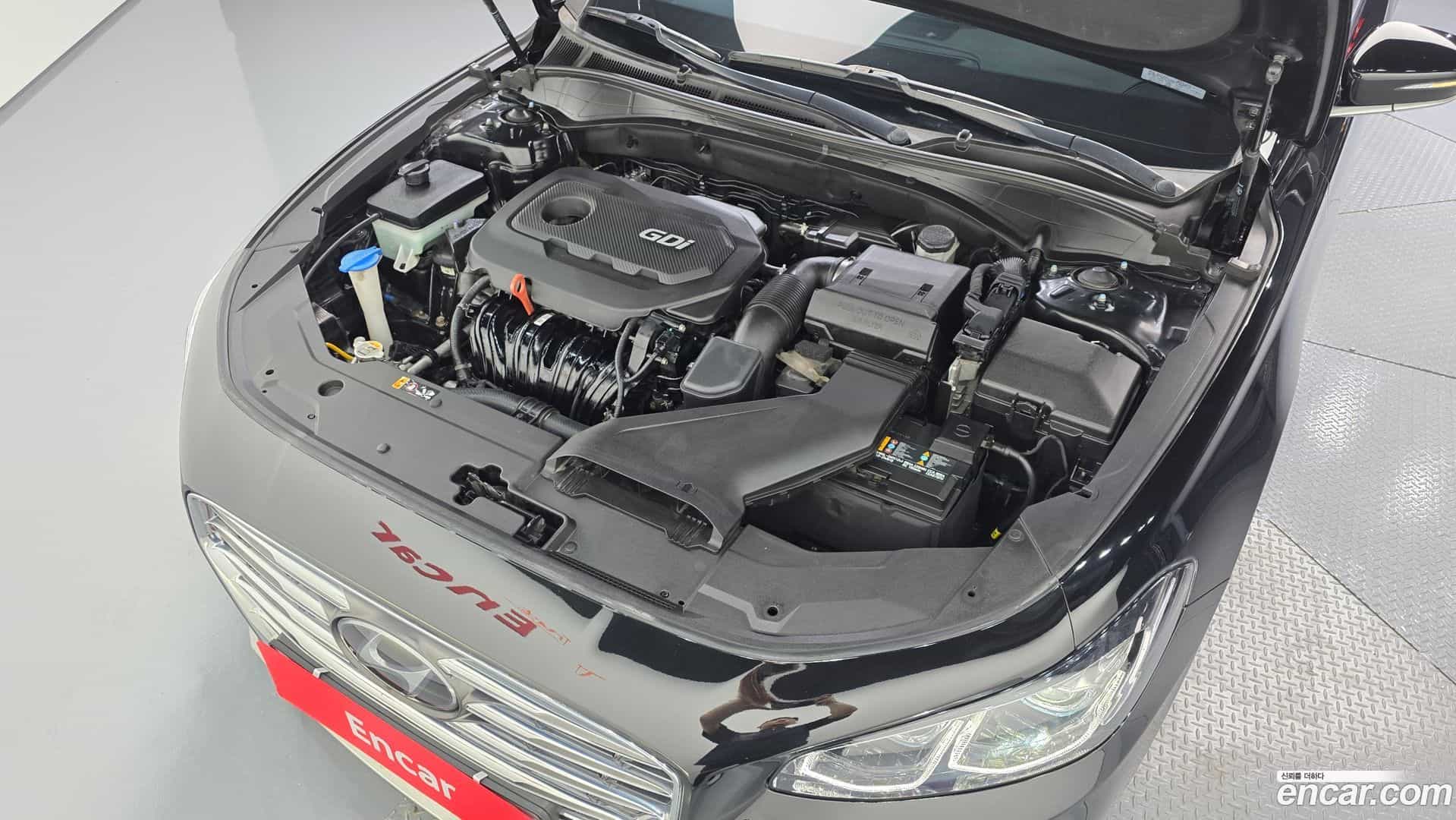 Grandeur Hyundai 2019.10-OUTER-006