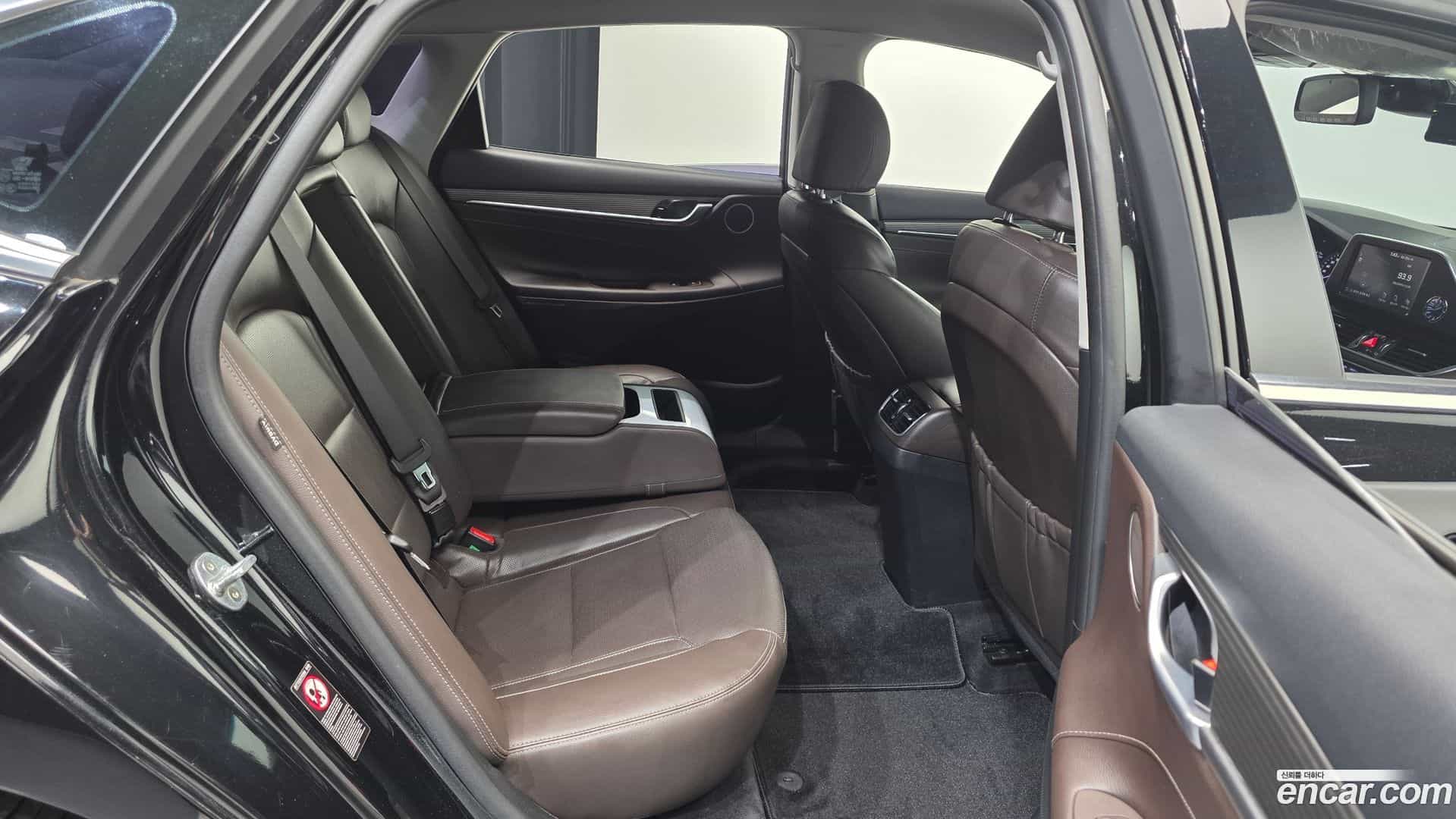 Grandeur Hyundai 2019.10-OPTION-015