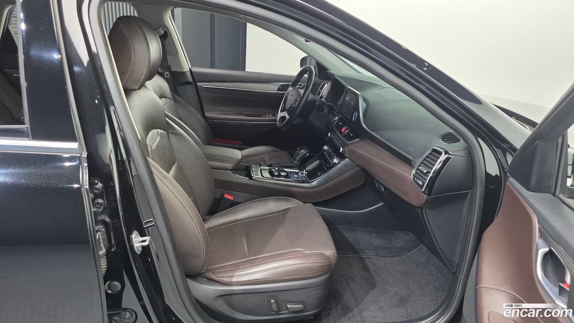 Grandeur Hyundai 2019.10-INNER-036
