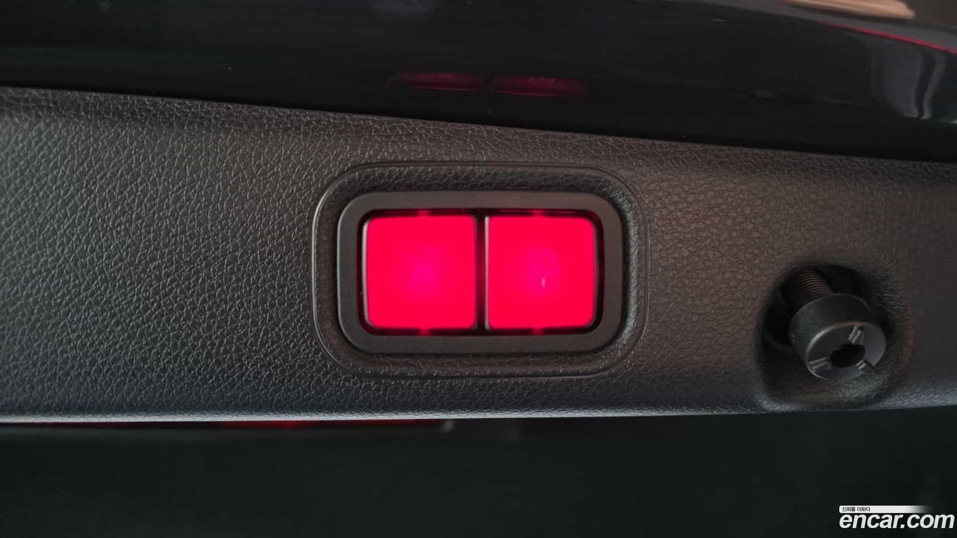 E-Class Mercedes-Benz 2022.4-OPTION-024