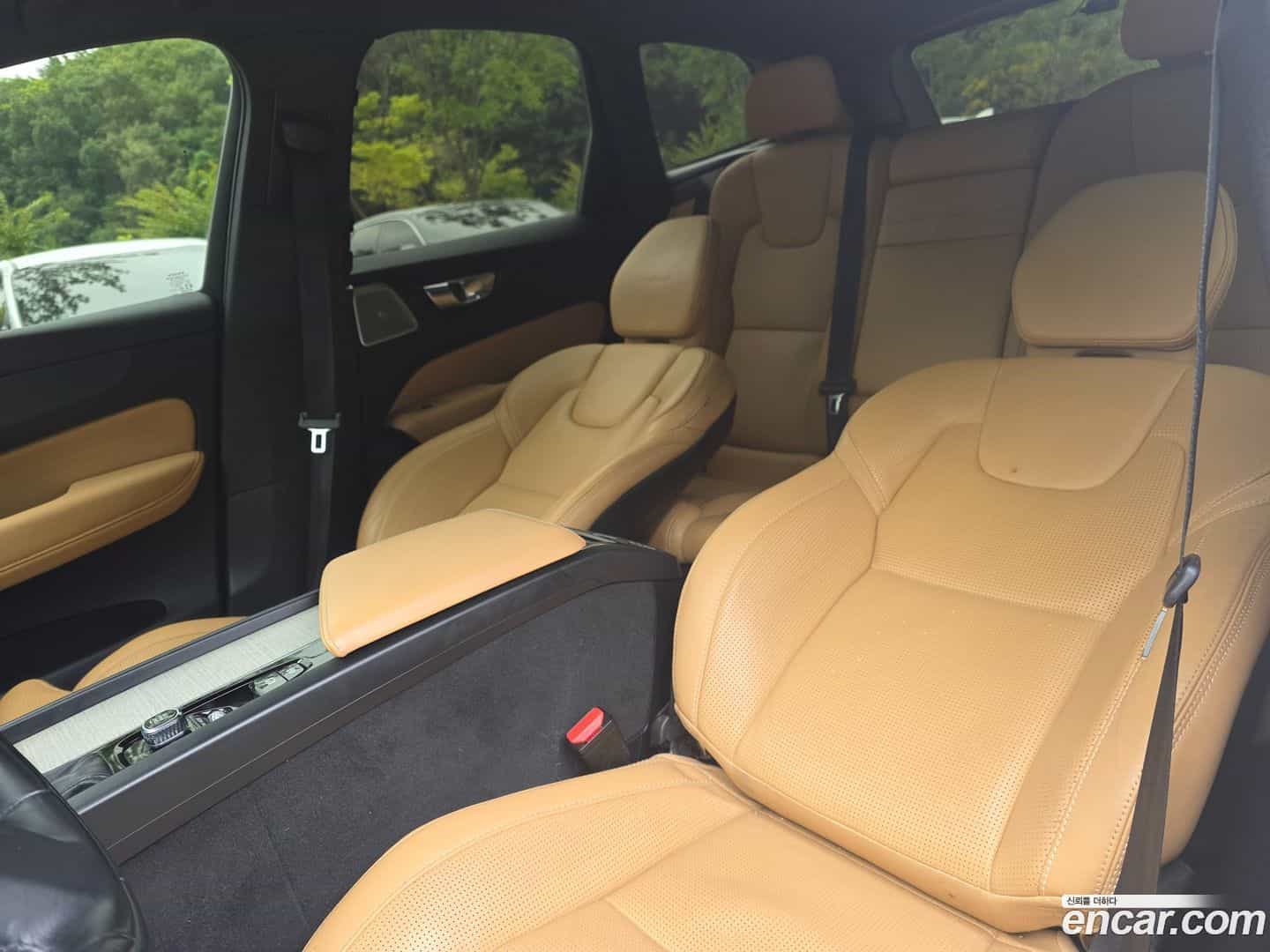 XC60 Volvo 2020.4-INNER-010