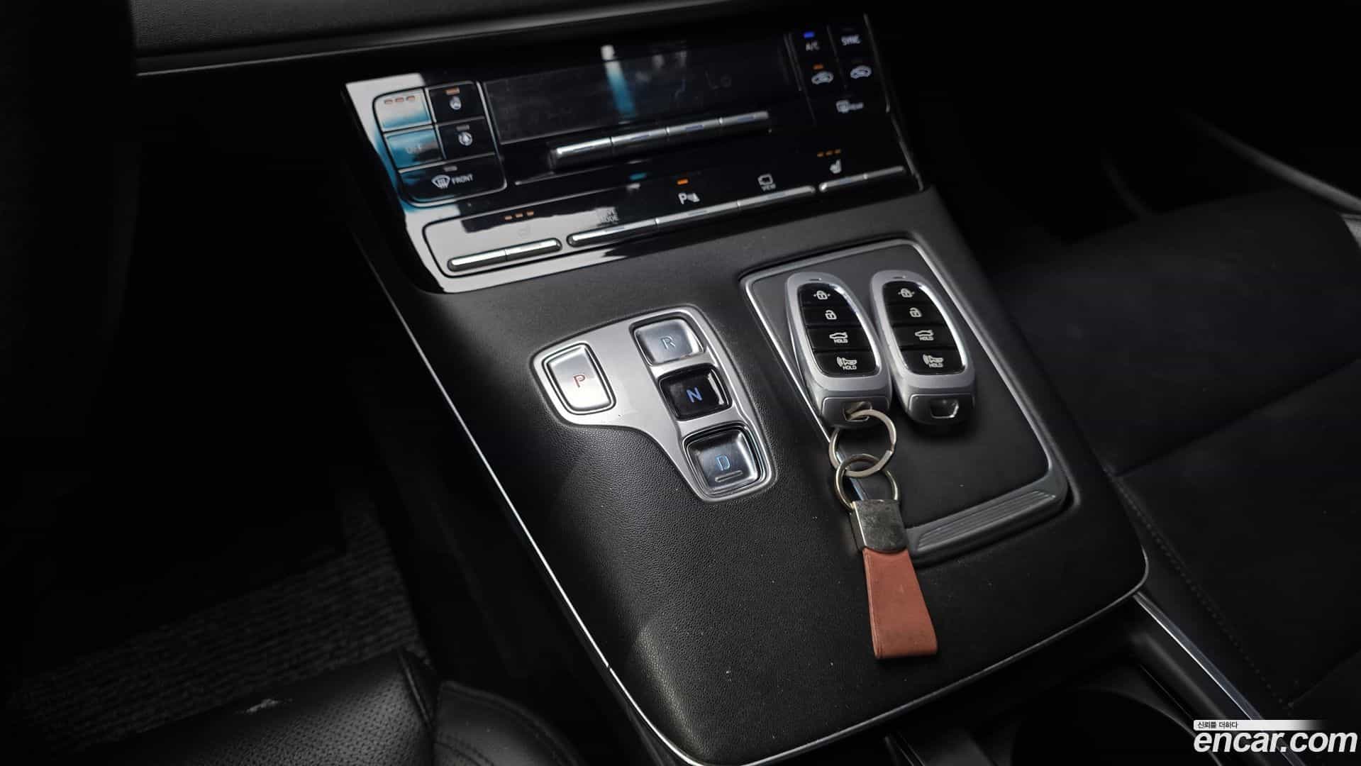 Grandeur Hyundai 2020.3-INNER-009