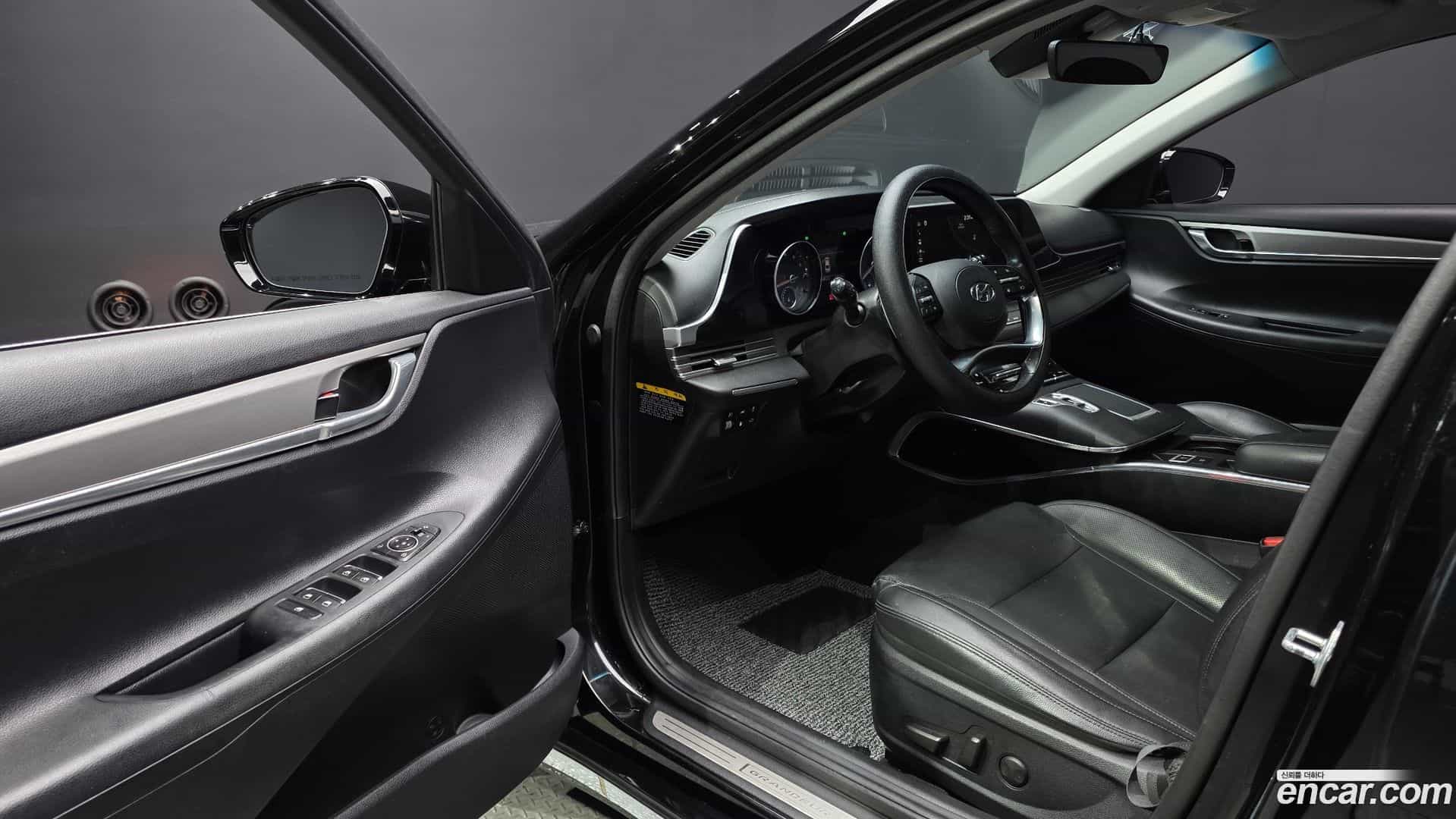 Grandeur Hyundai 2020.3-INNER-010