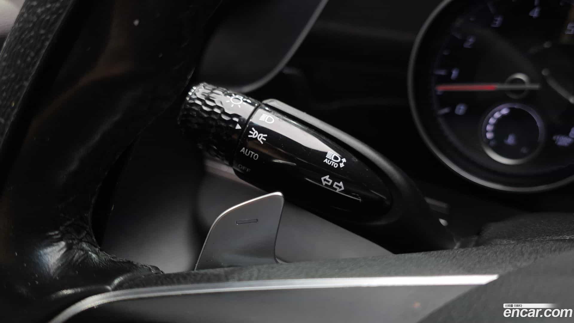 Grandeur Hyundai 2020.3-OPTION-041