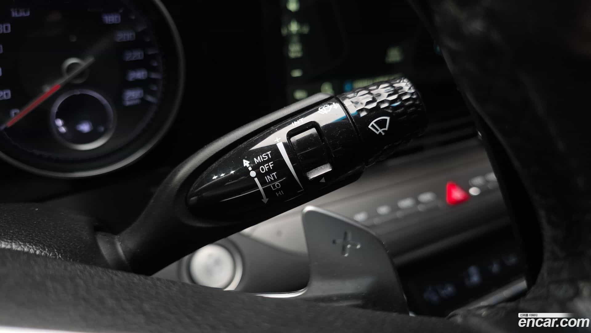 Grandeur Hyundai 2020.3-OPTION-042