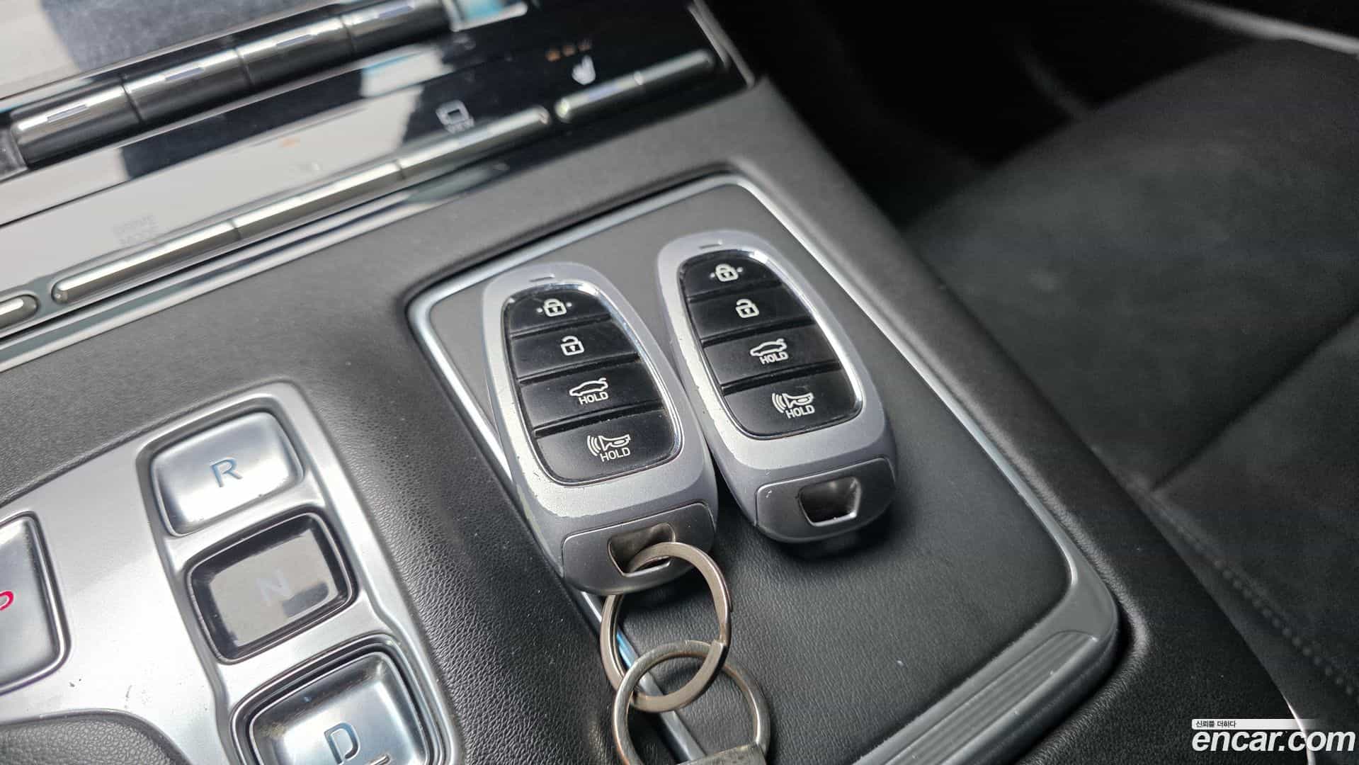 Grandeur Hyundai 2020.3-OPTION-043