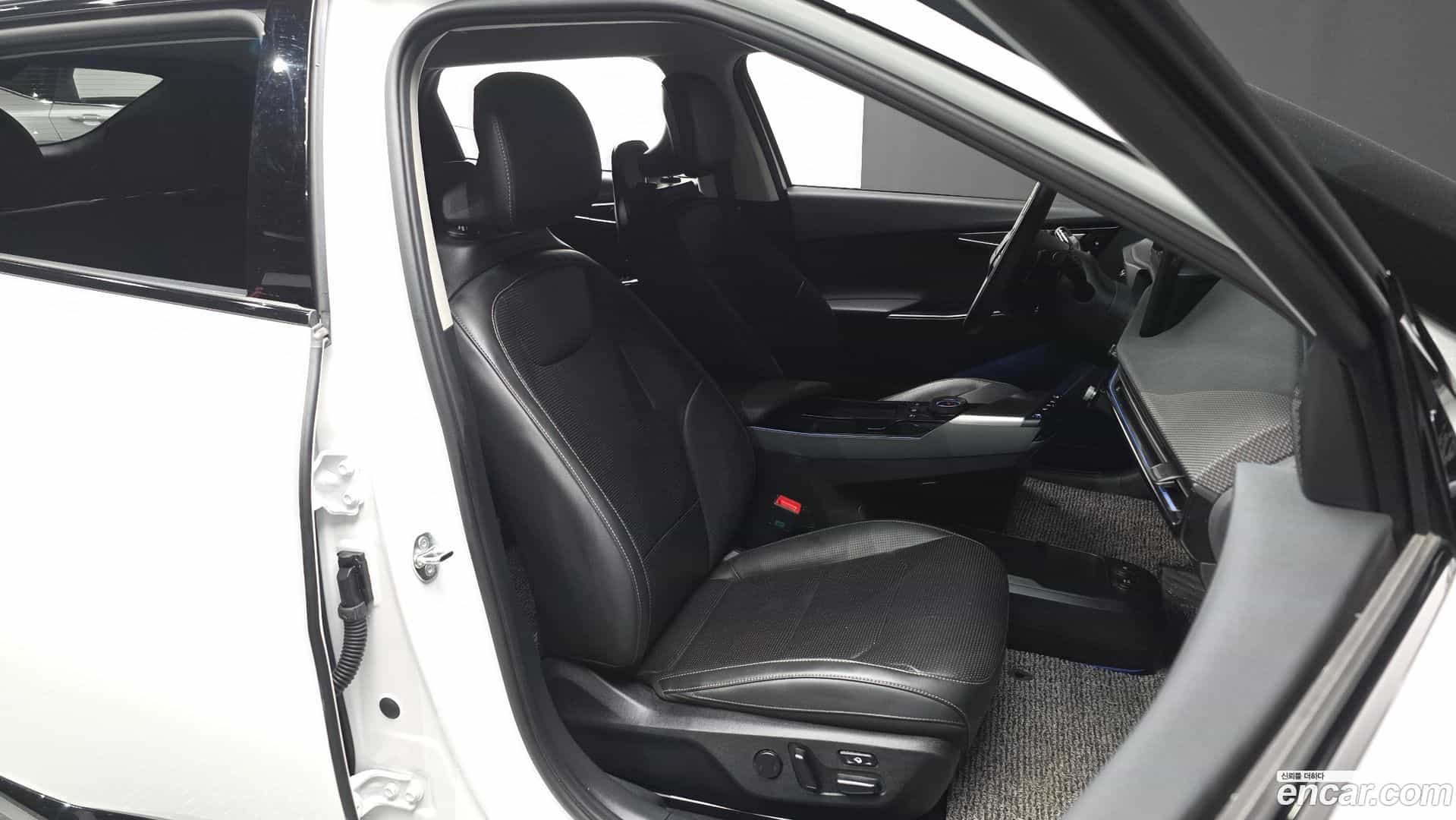 EV6 Kia 2025.1-INNER-036