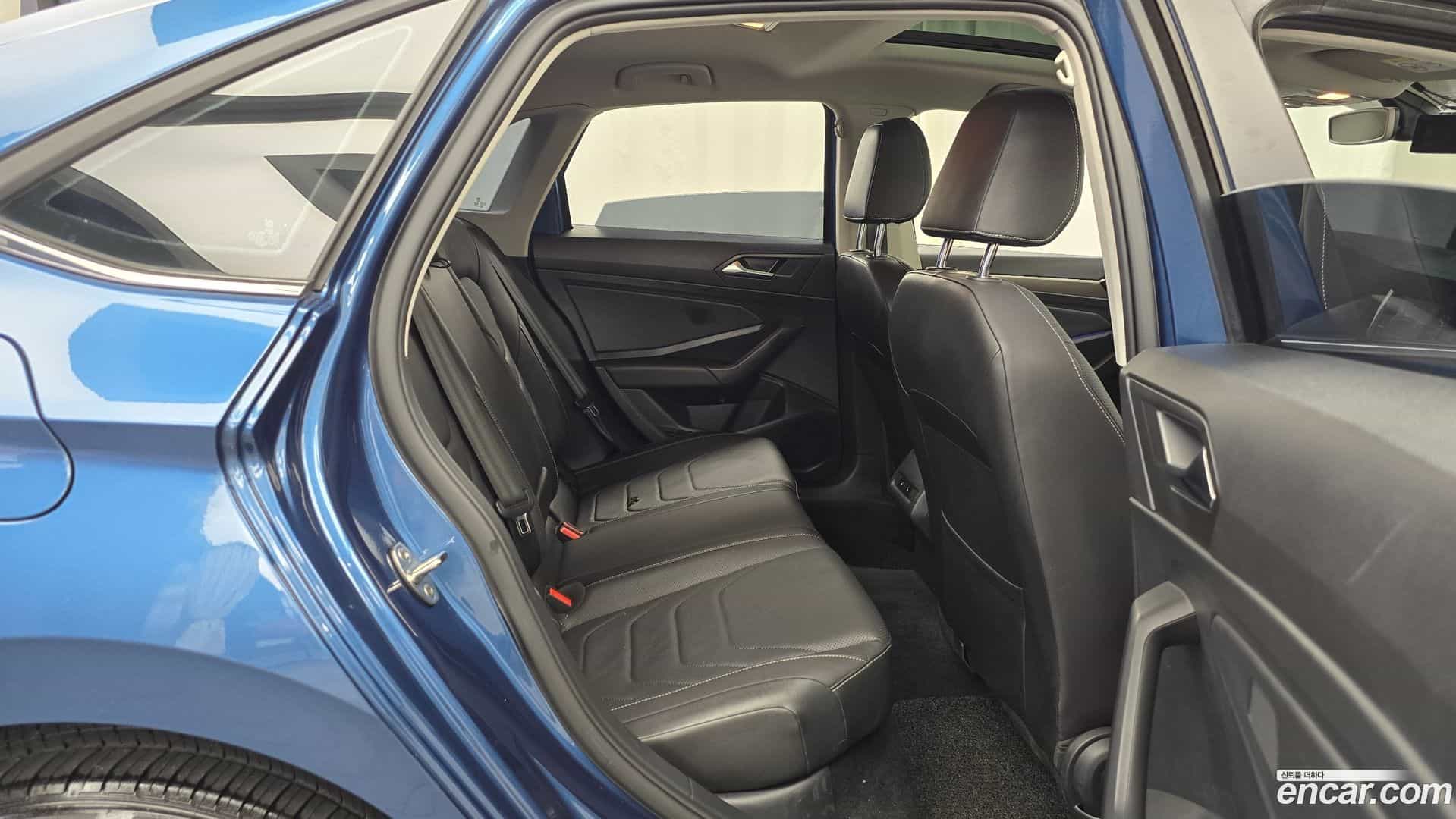 Jetta Volkswagen 2020.11-OPTION-016