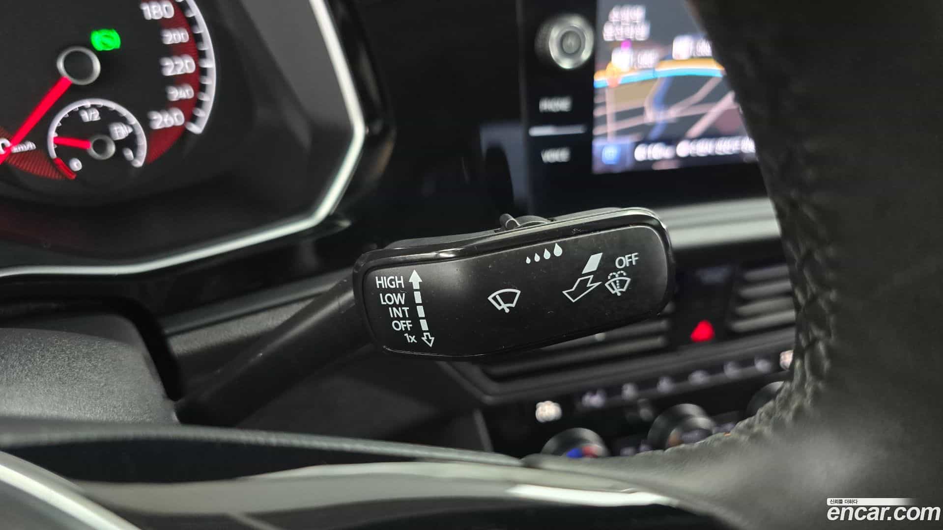 Jetta Volkswagen 2020.11-OPTION-043