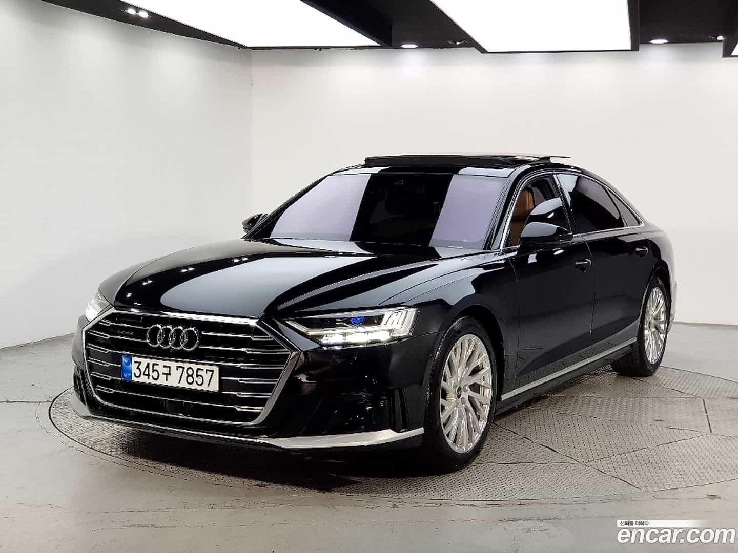 A8 Audi 2021.11-OUTER-001