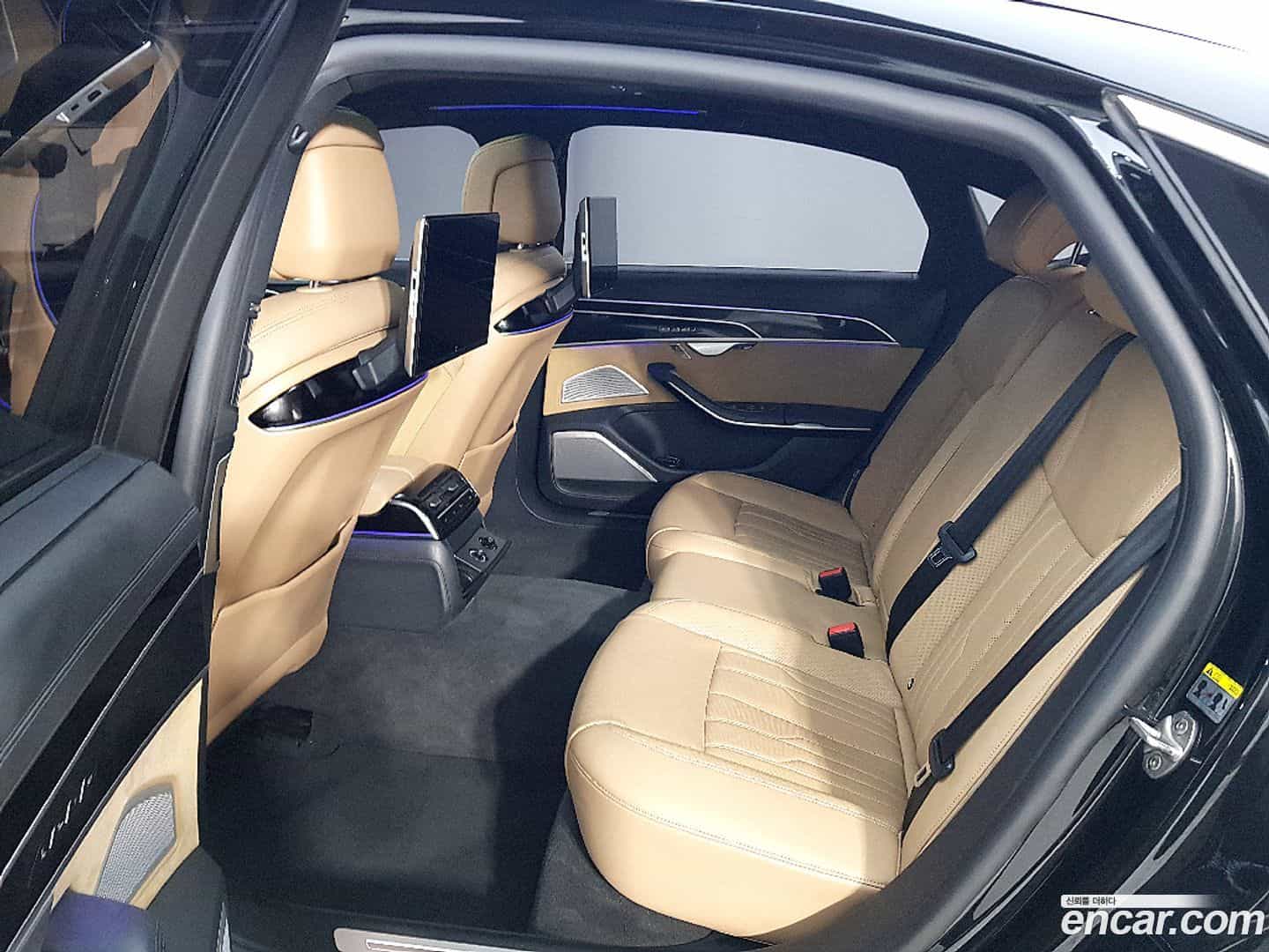 A8 Audi 2021.11-INNER-009