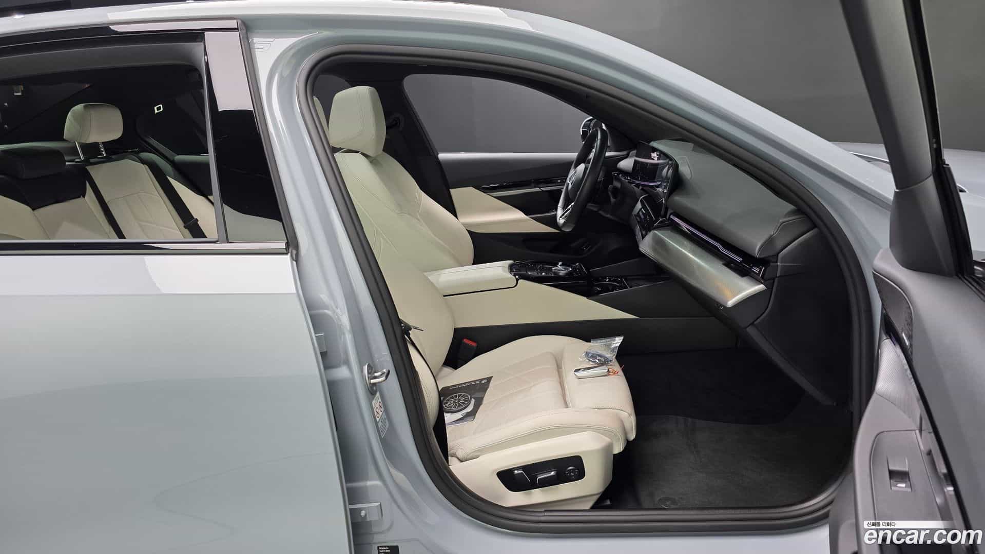5-Series BMW 2024.4-INNER-036