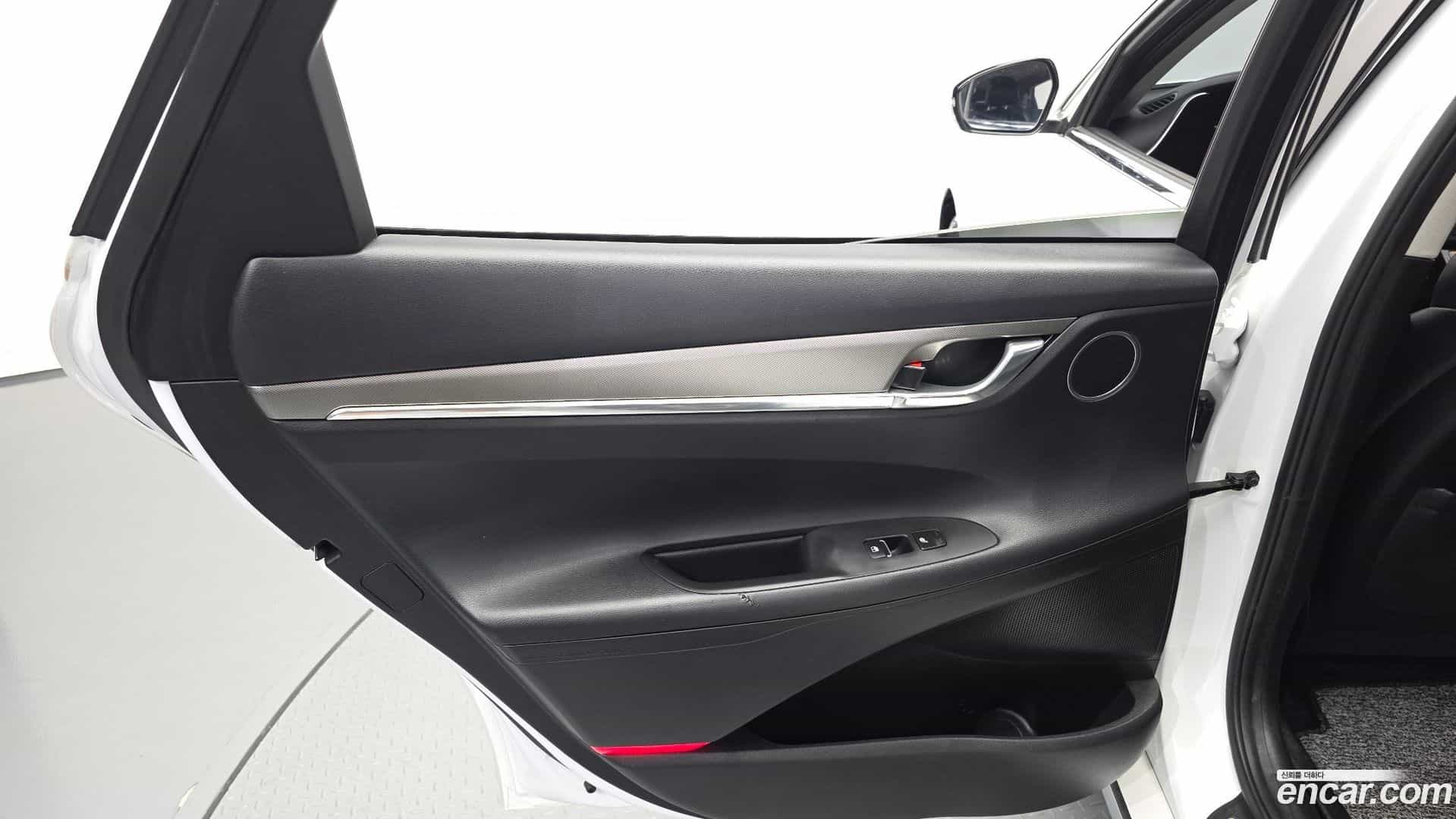 Grandeur Hyundai 2021.5-INNER-035