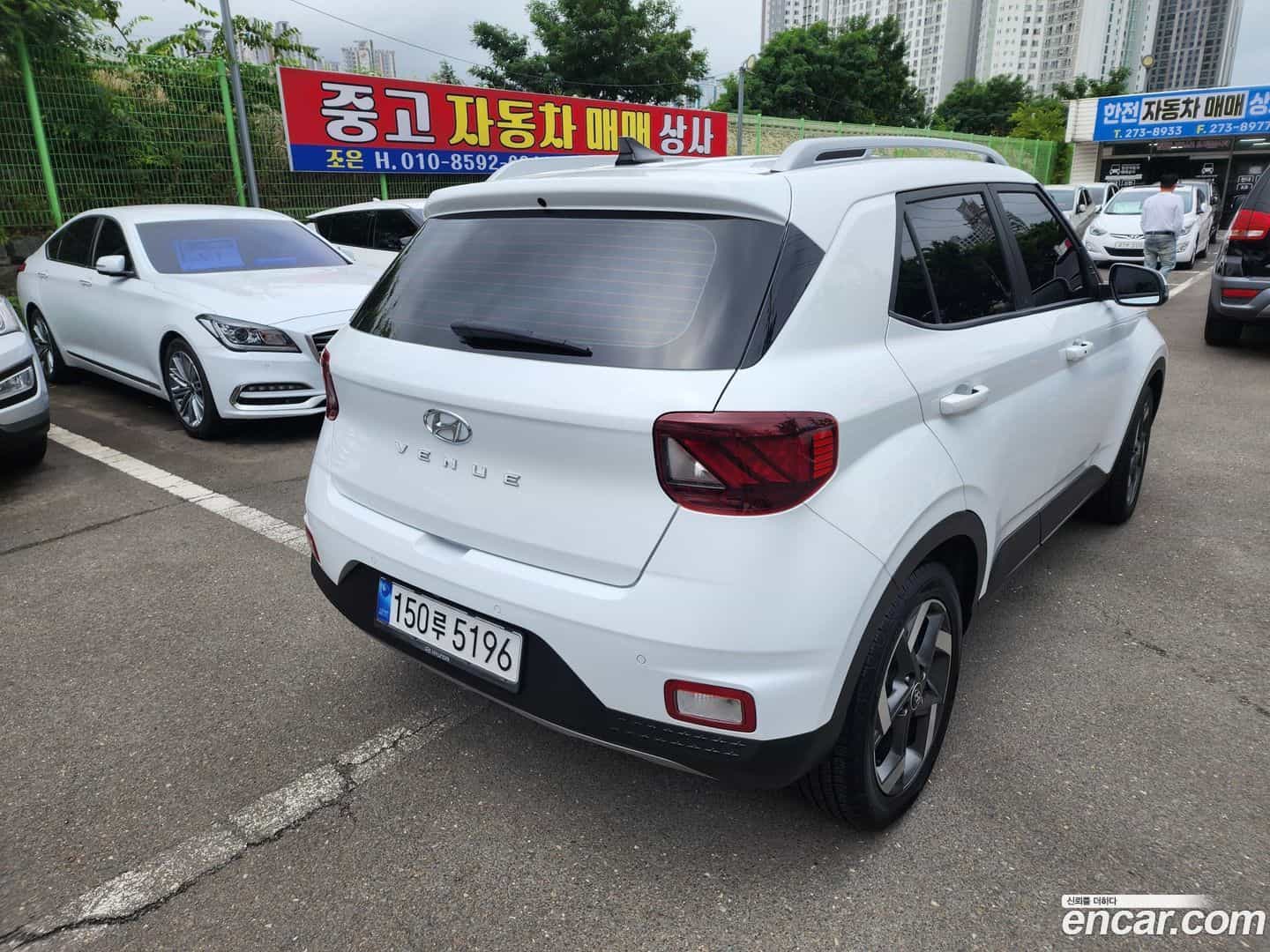 Venue Hyundai 2020.10-OUTER-002