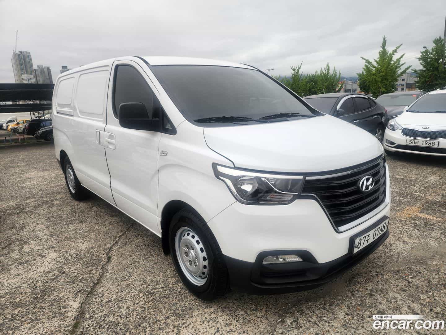 Starex Hyundai 2018.1-OUTER-003