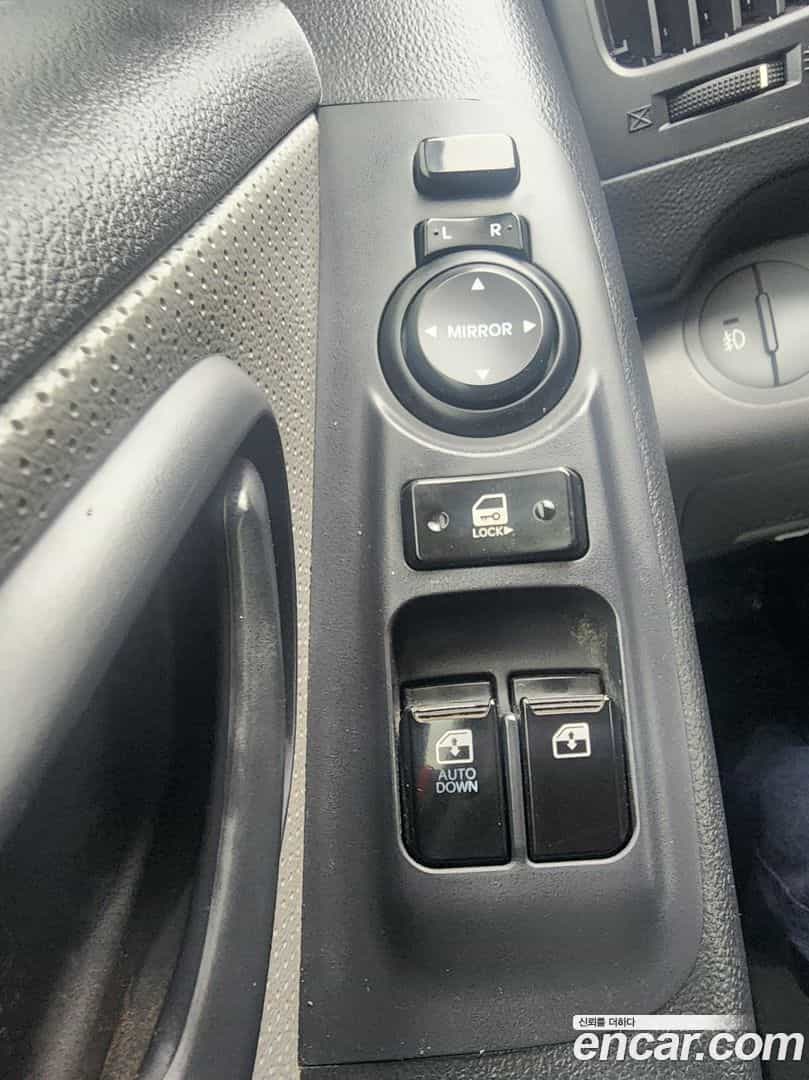Starex Hyundai 2018.1-INNER-008