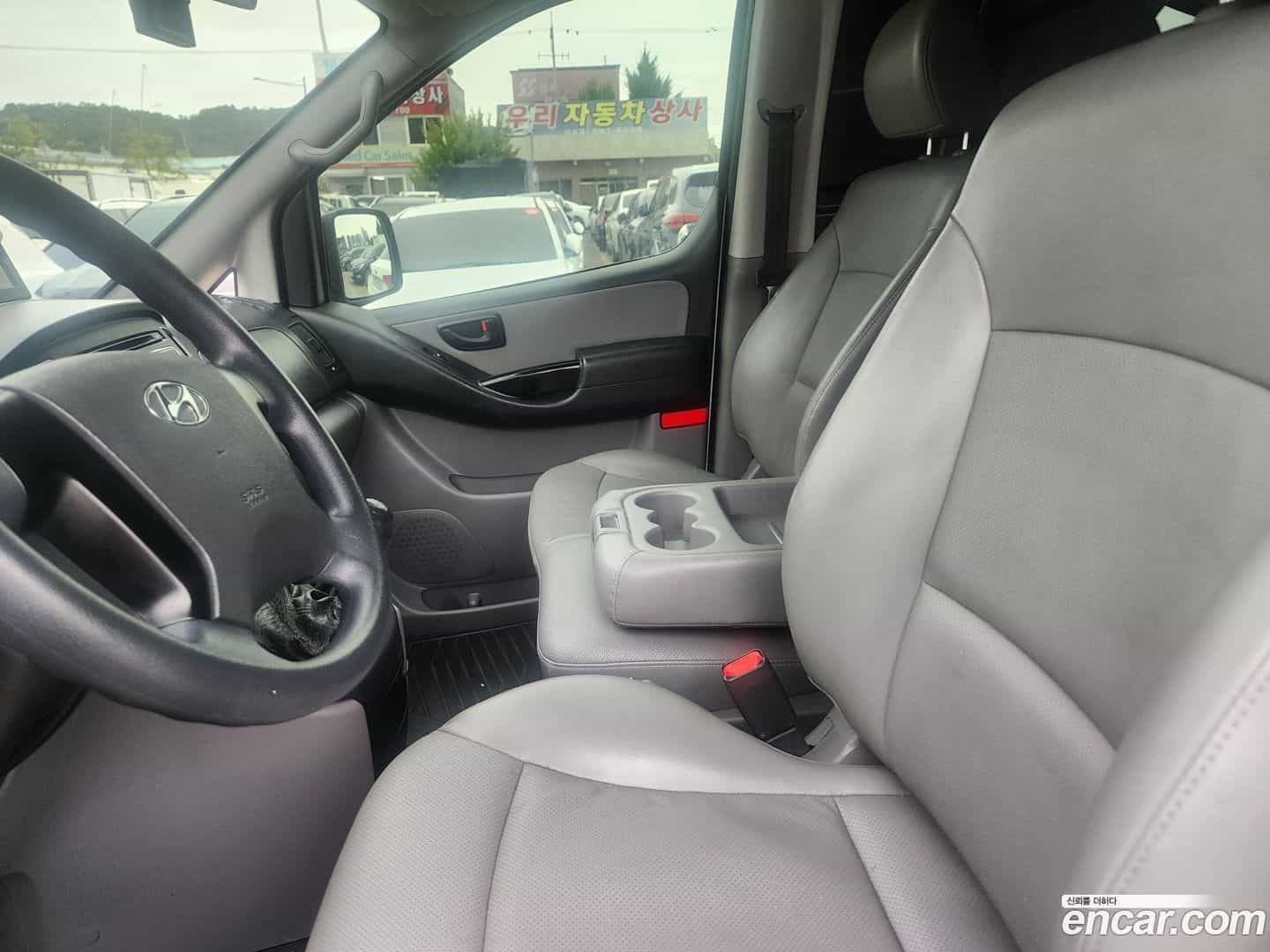Starex Hyundai 2018.1-OPTION-016