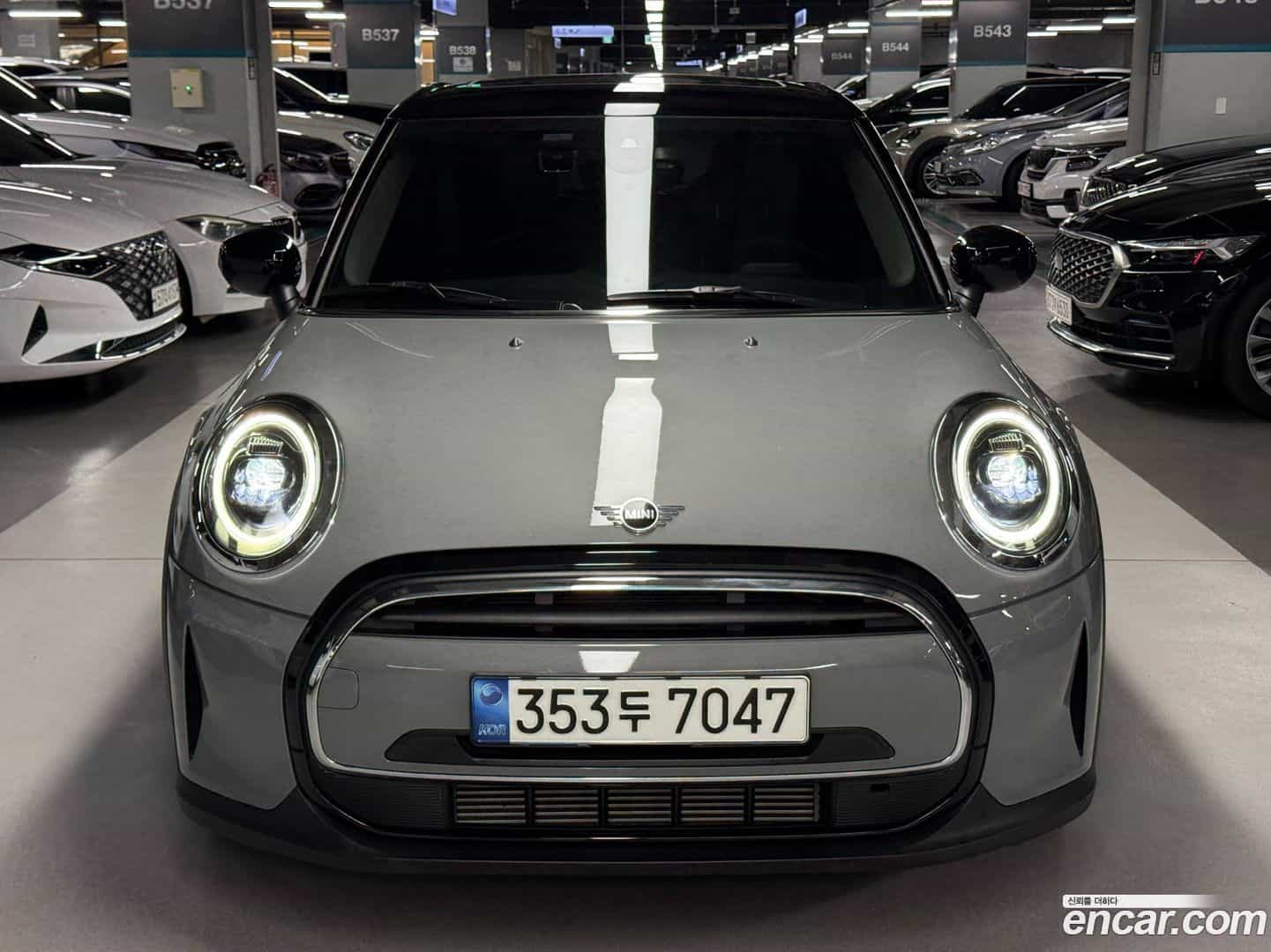 Cooper Mini 2021.8-OUTER-001