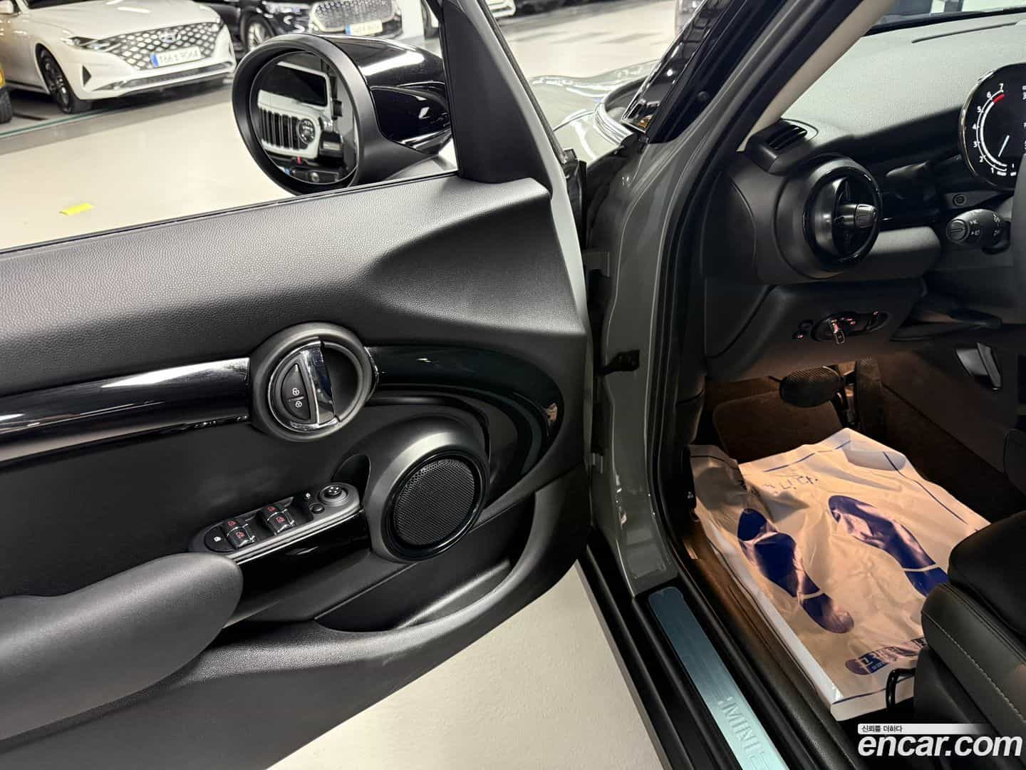 Cooper Mini 2021.8-OPTION-015