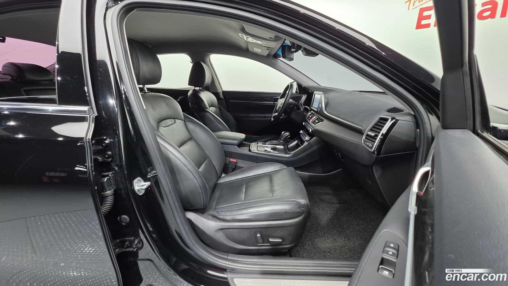 Grandeur Hyundai 2018.4-INNER-010