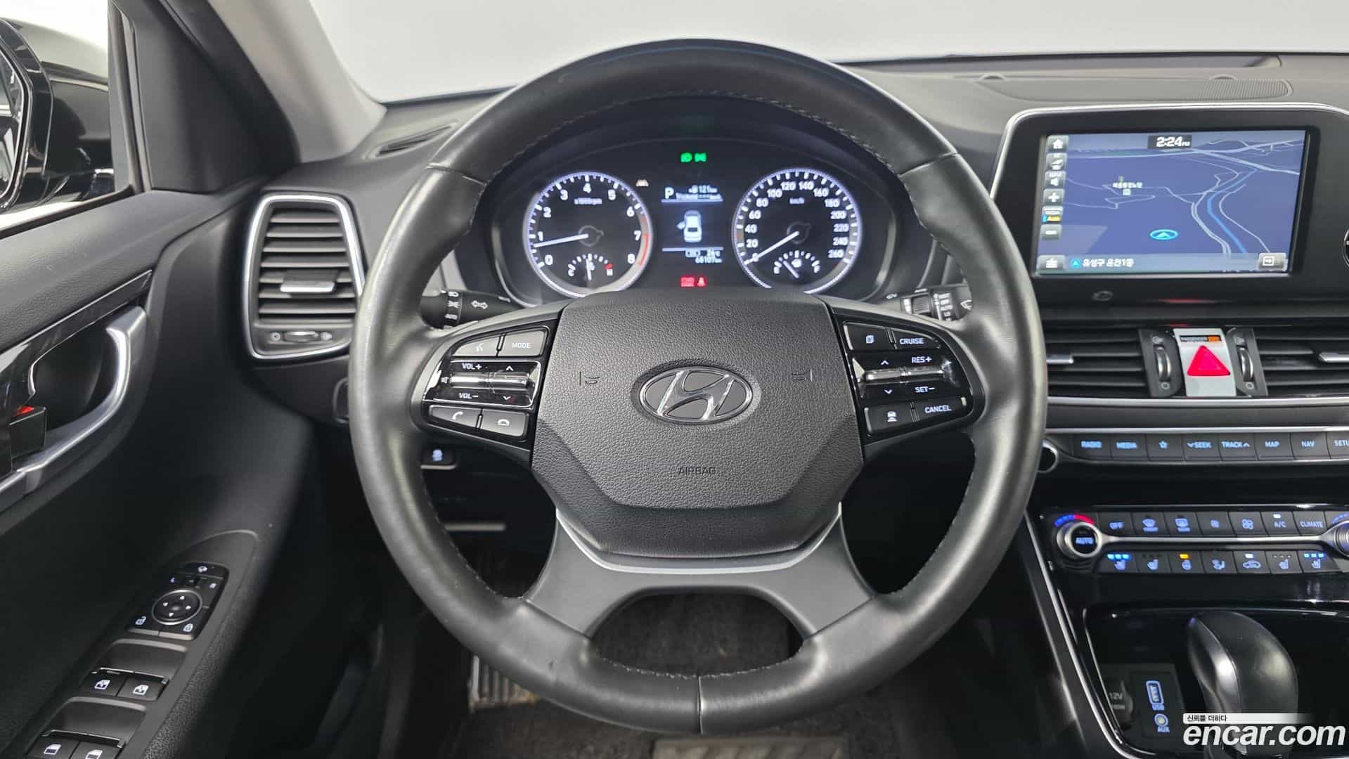 Grandeur Hyundai 2018.4-OPTION-016