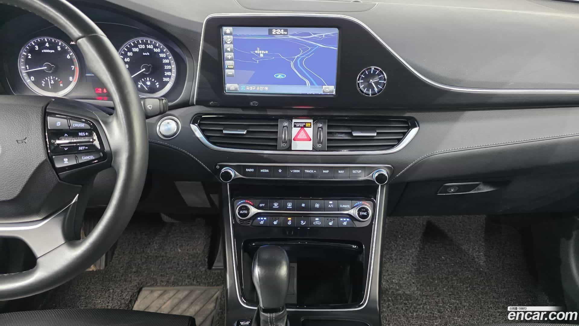 Grandeur Hyundai 2018.4-OPTION-017