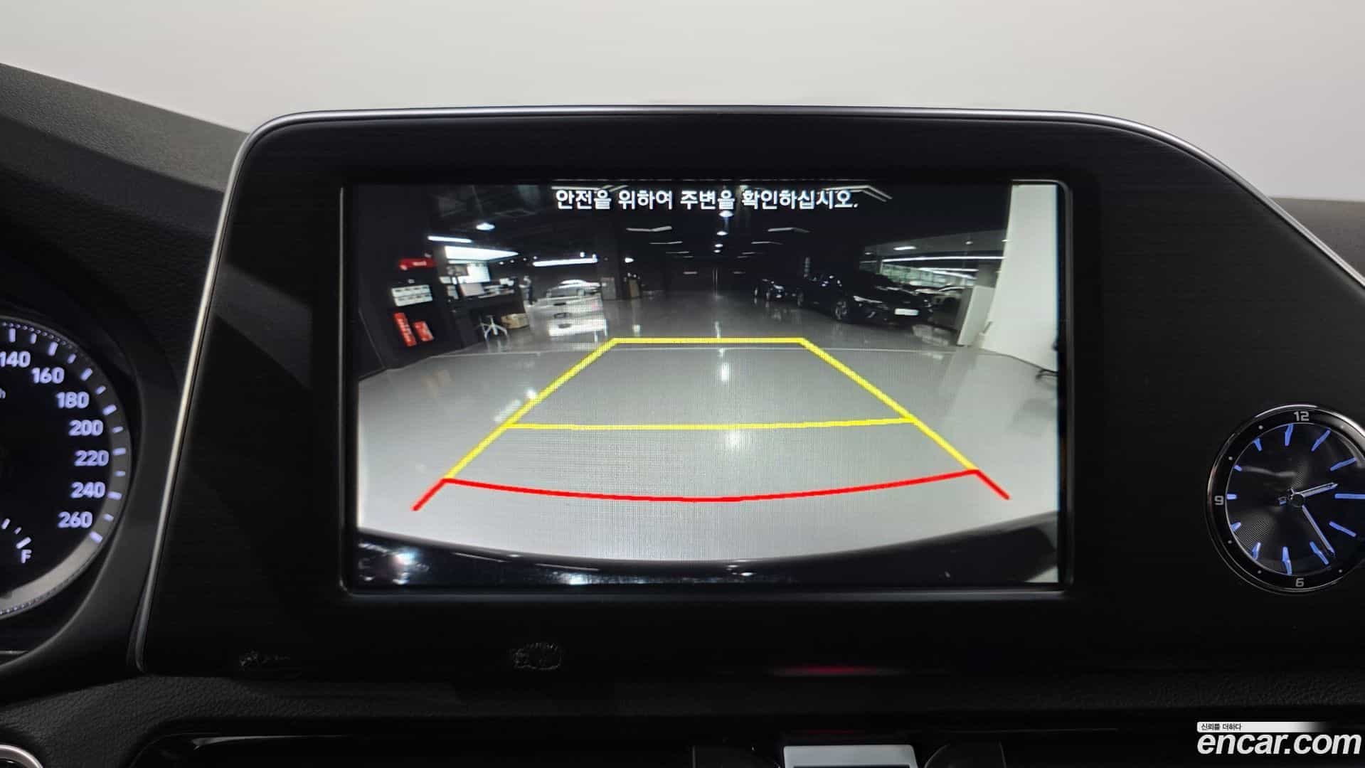Grandeur Hyundai 2018.4-OPTION-018