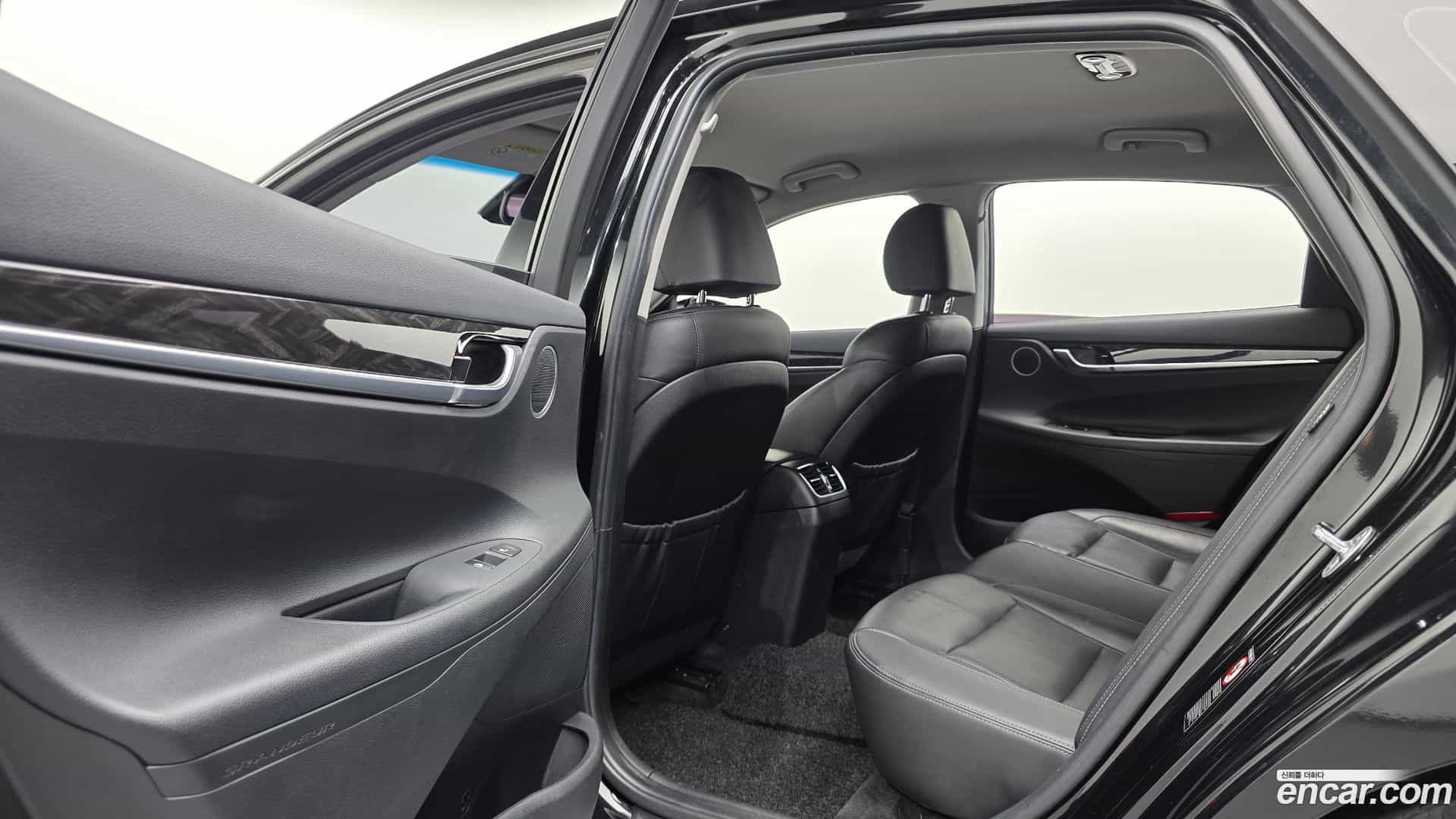 Grandeur Hyundai 2018.4-OPTION-021