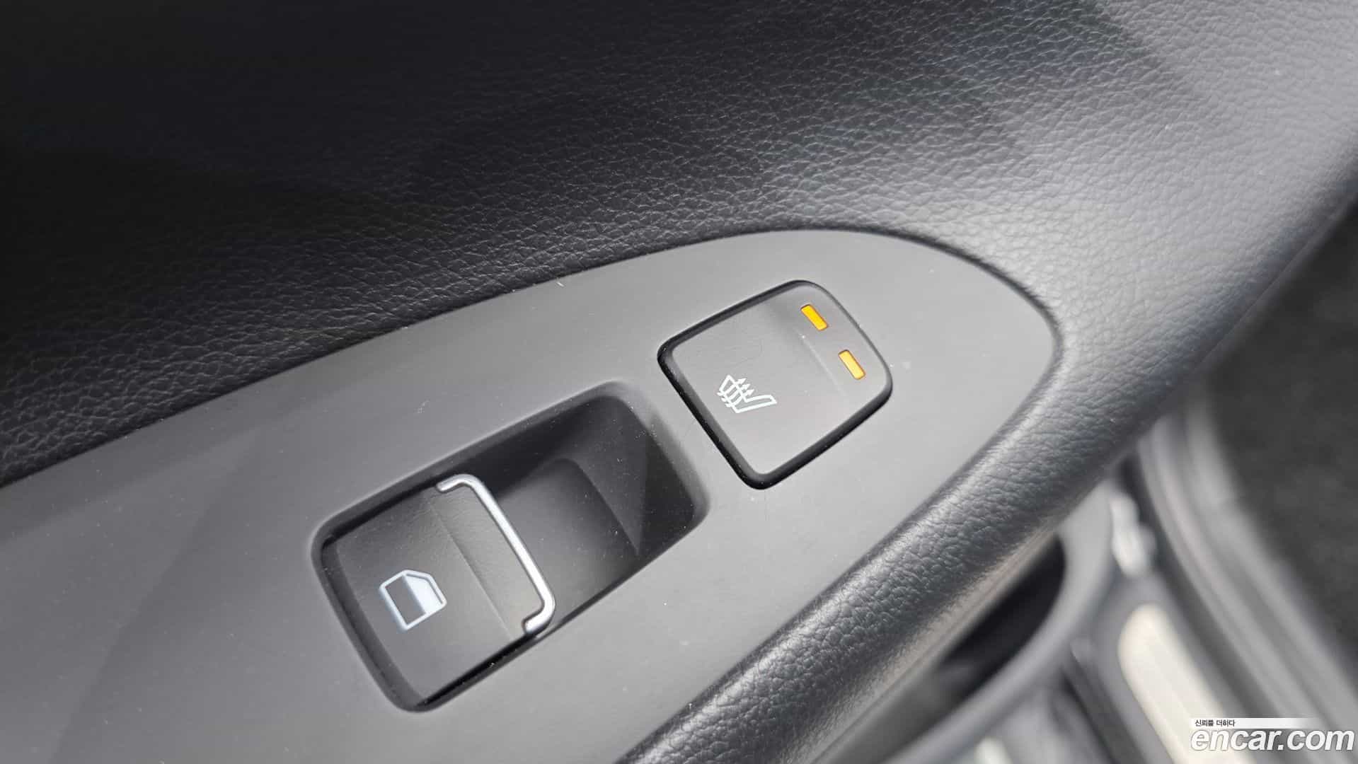 Grandeur Hyundai 2018.4-OPTION-022