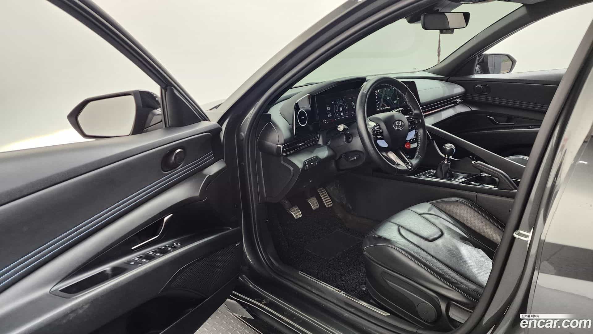AVANTE Hyundai 2022.2-INNER-010