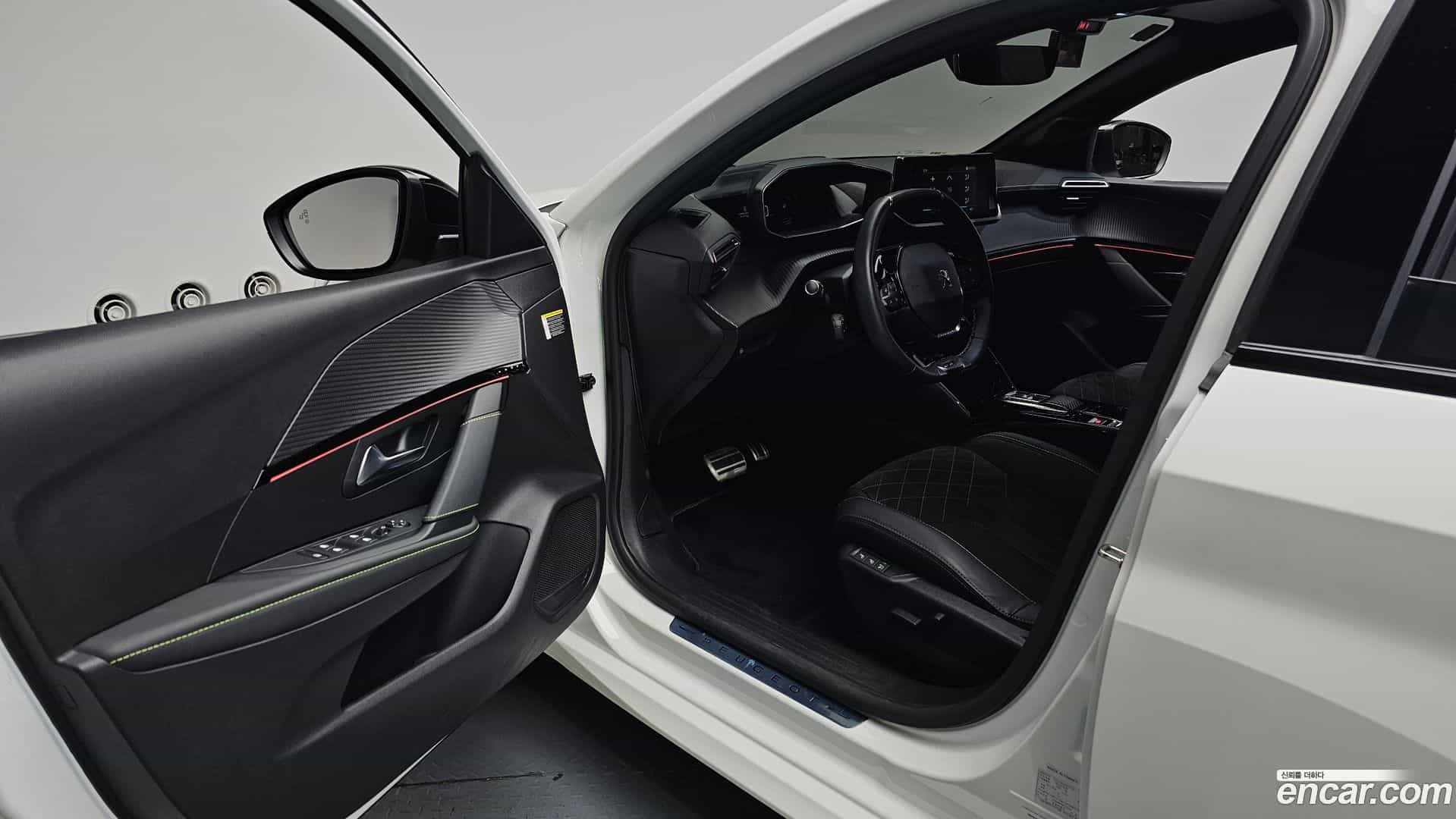208 Peugeot 2023.6-INNER-010