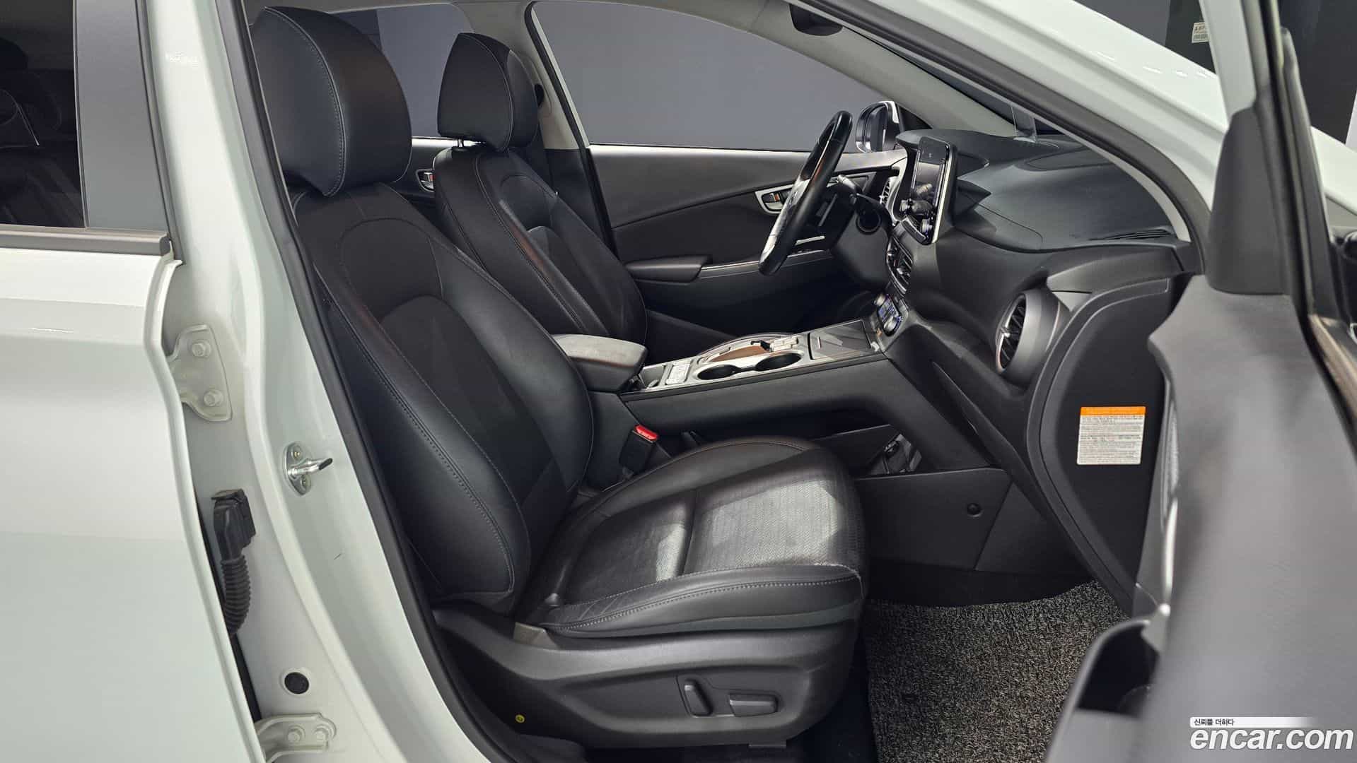 Kona Hyundai 2019.2-INNER-010