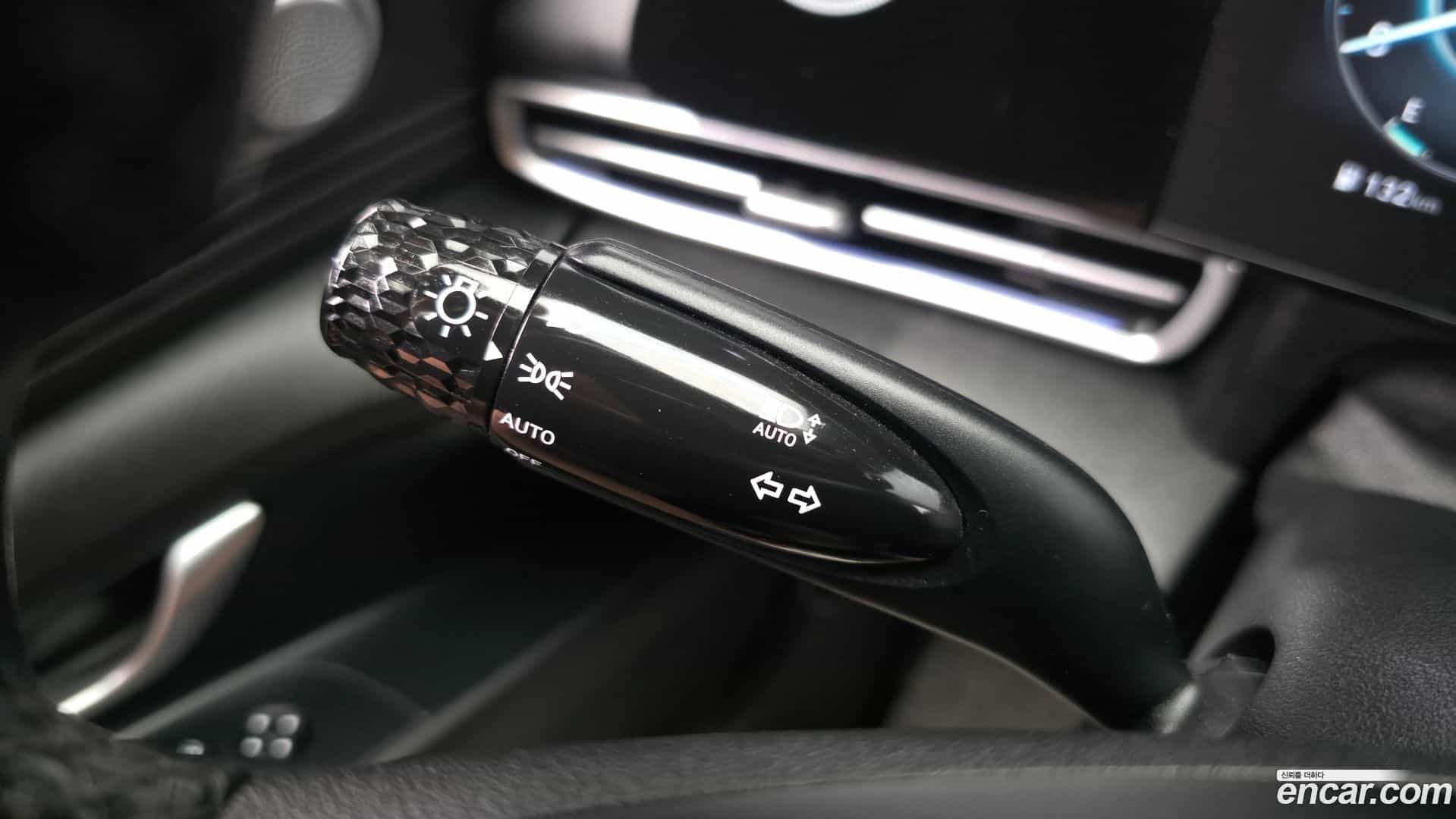 AVANTE Hyundai 2021.11-OPTION-040