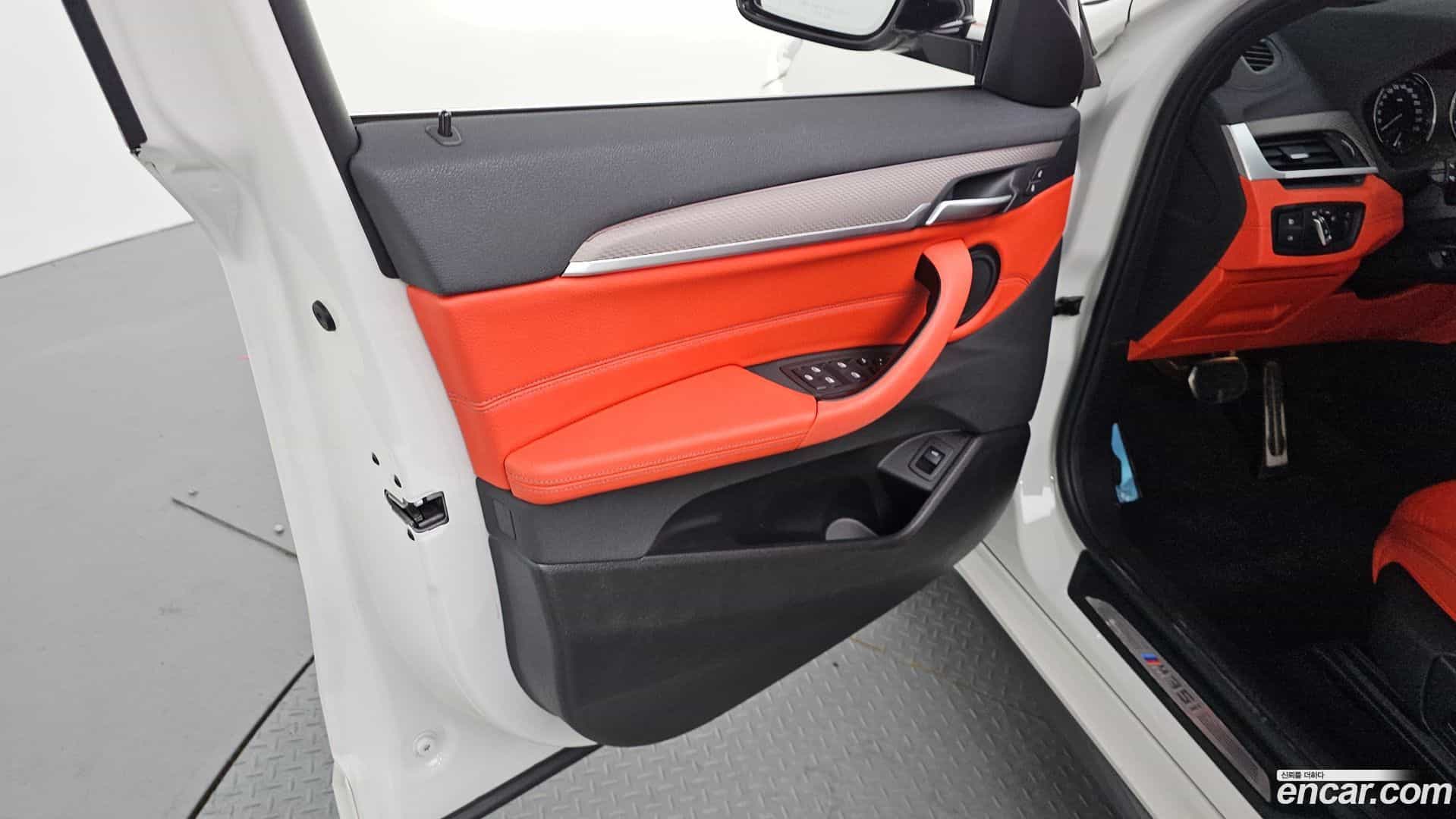X2 (F39) BMW 2022.7-INNER-034