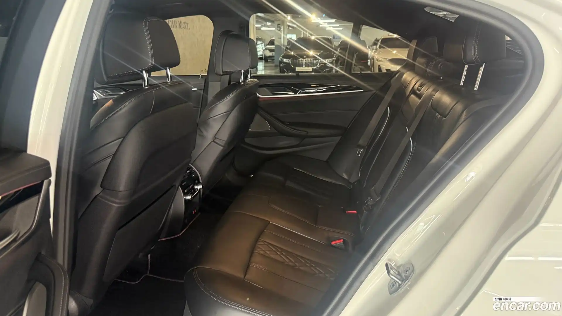 5-Series BMW 2023.2-INNER-010