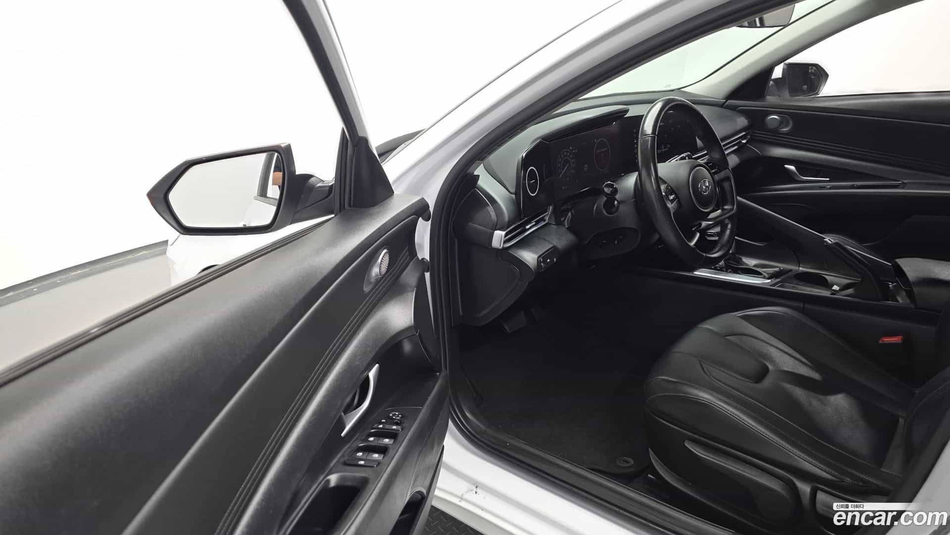 AVANTE Hyundai 2020.7-INNER-010