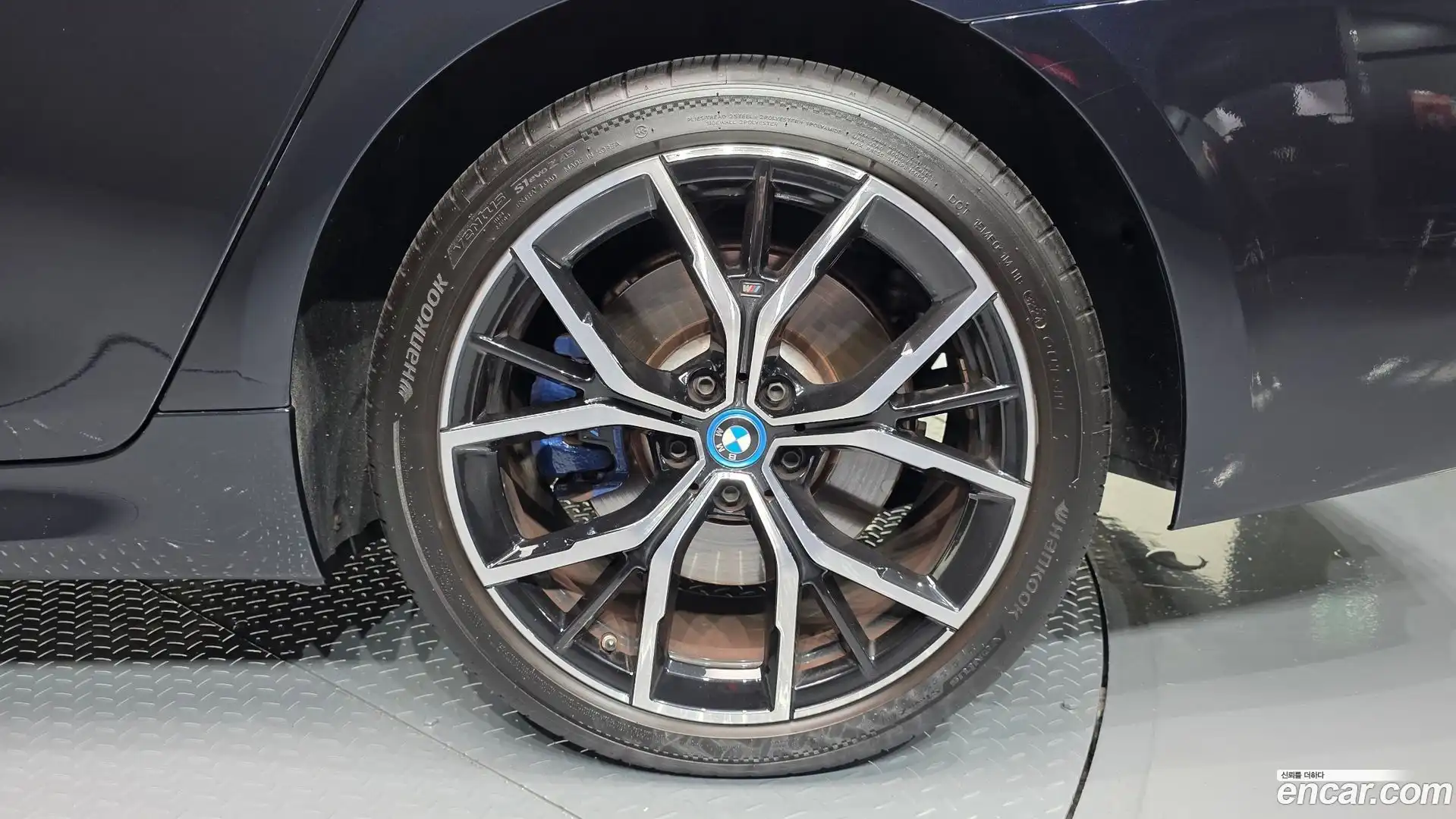 5-Series BMW 2022.1-OUTER-031