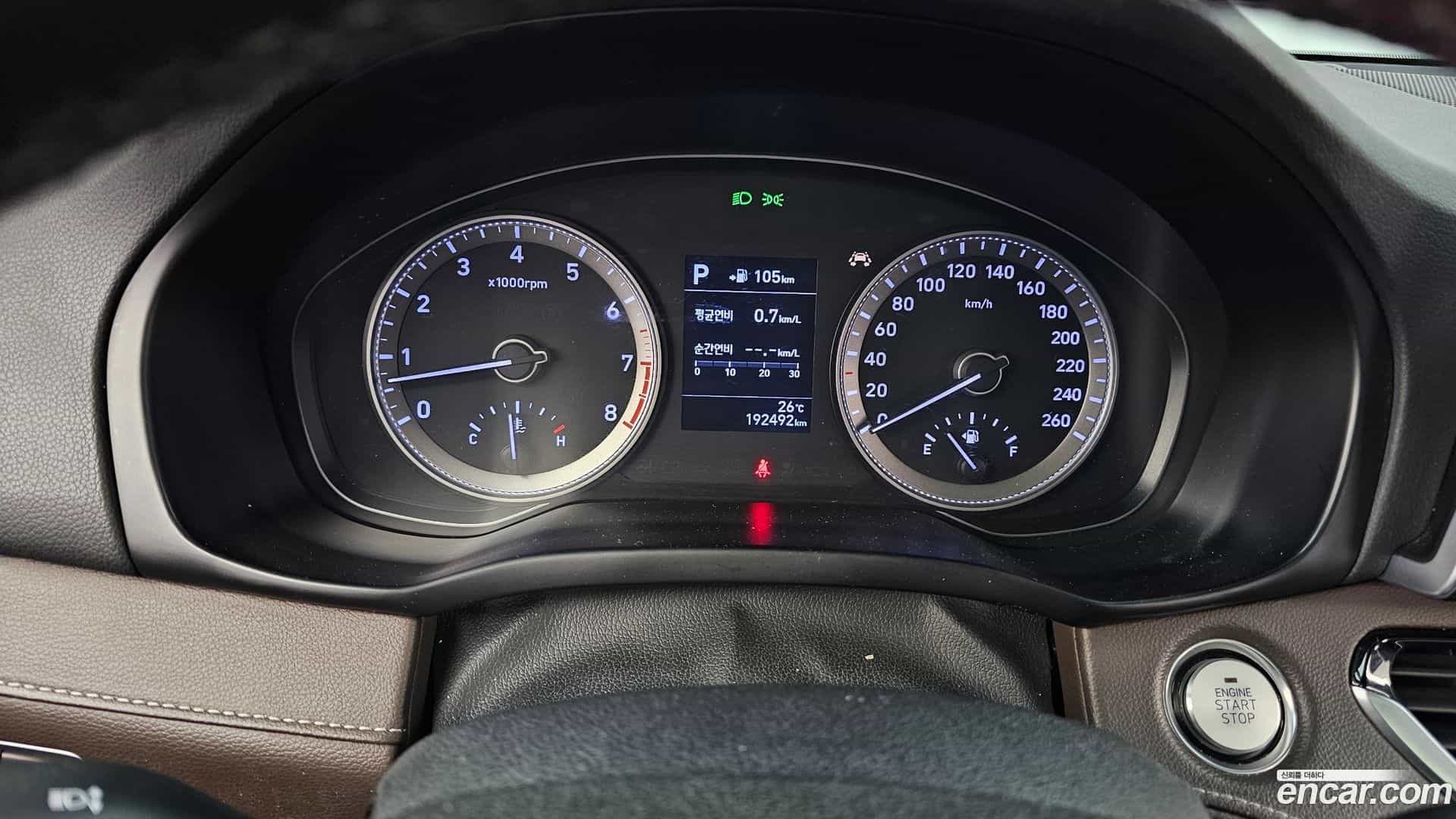 Grandeur Hyundai 2017.9-INNER-008