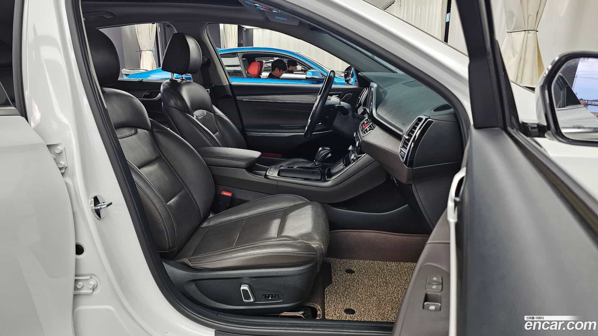 Grandeur Hyundai 2017.9-OPTION-015