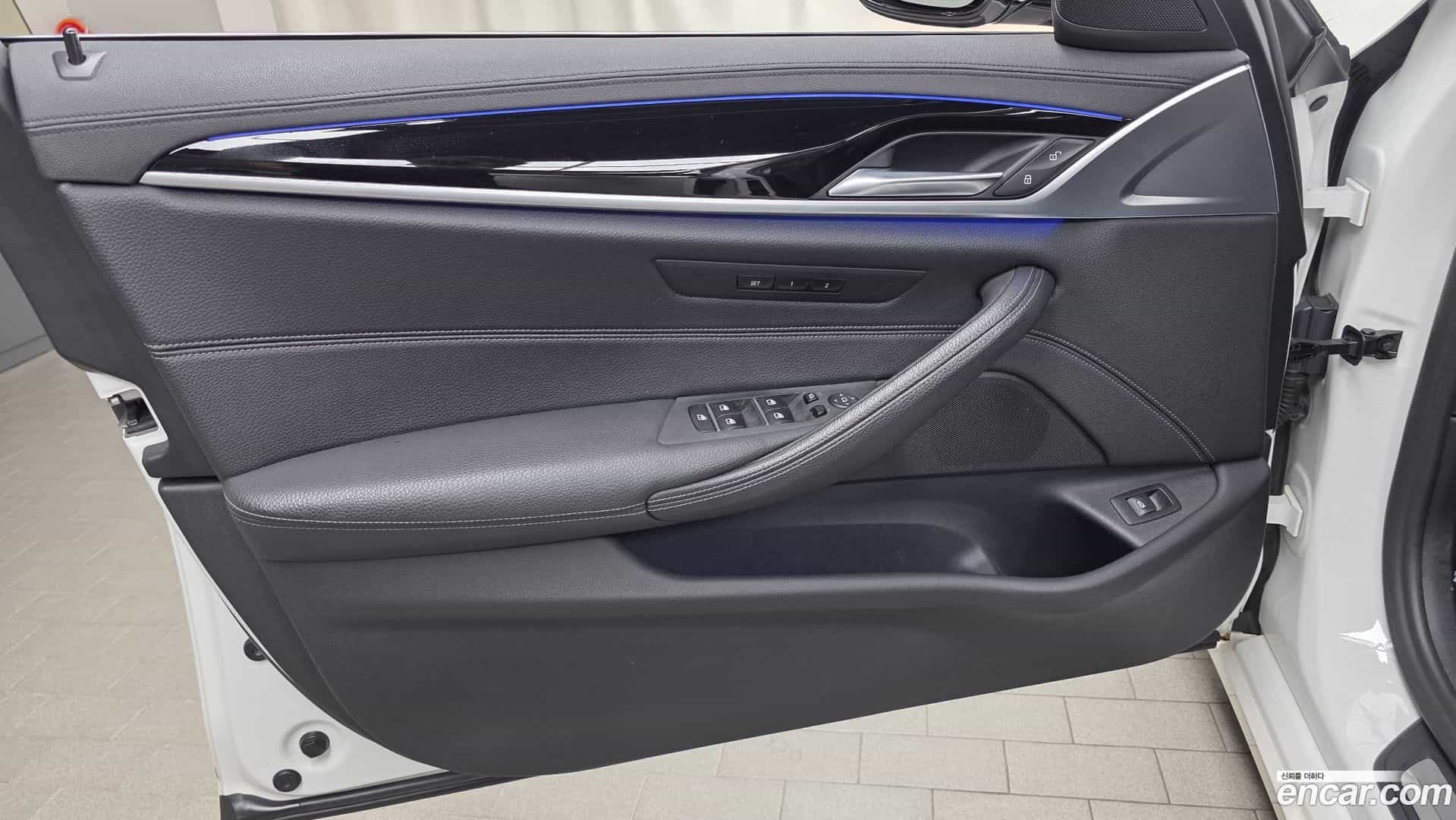 5-Series BMW 2020.4-INNER-034