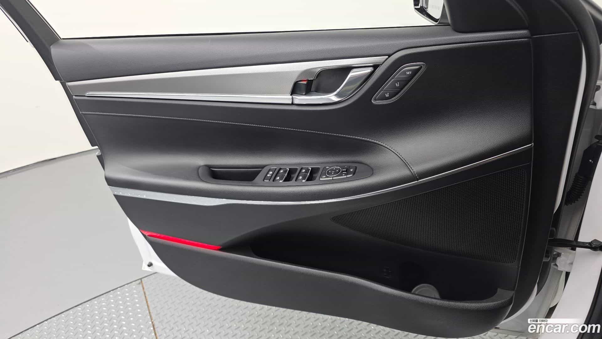 Grandeur Hyundai 2021.2-INNER-034